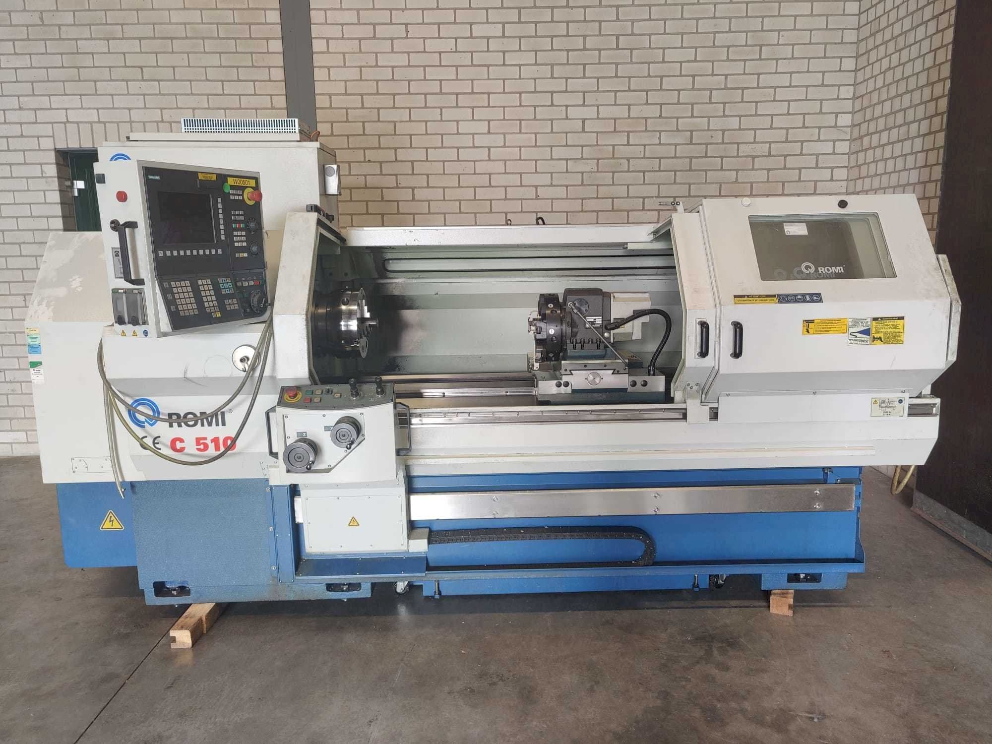 Vista frontale della macchina Romi C510