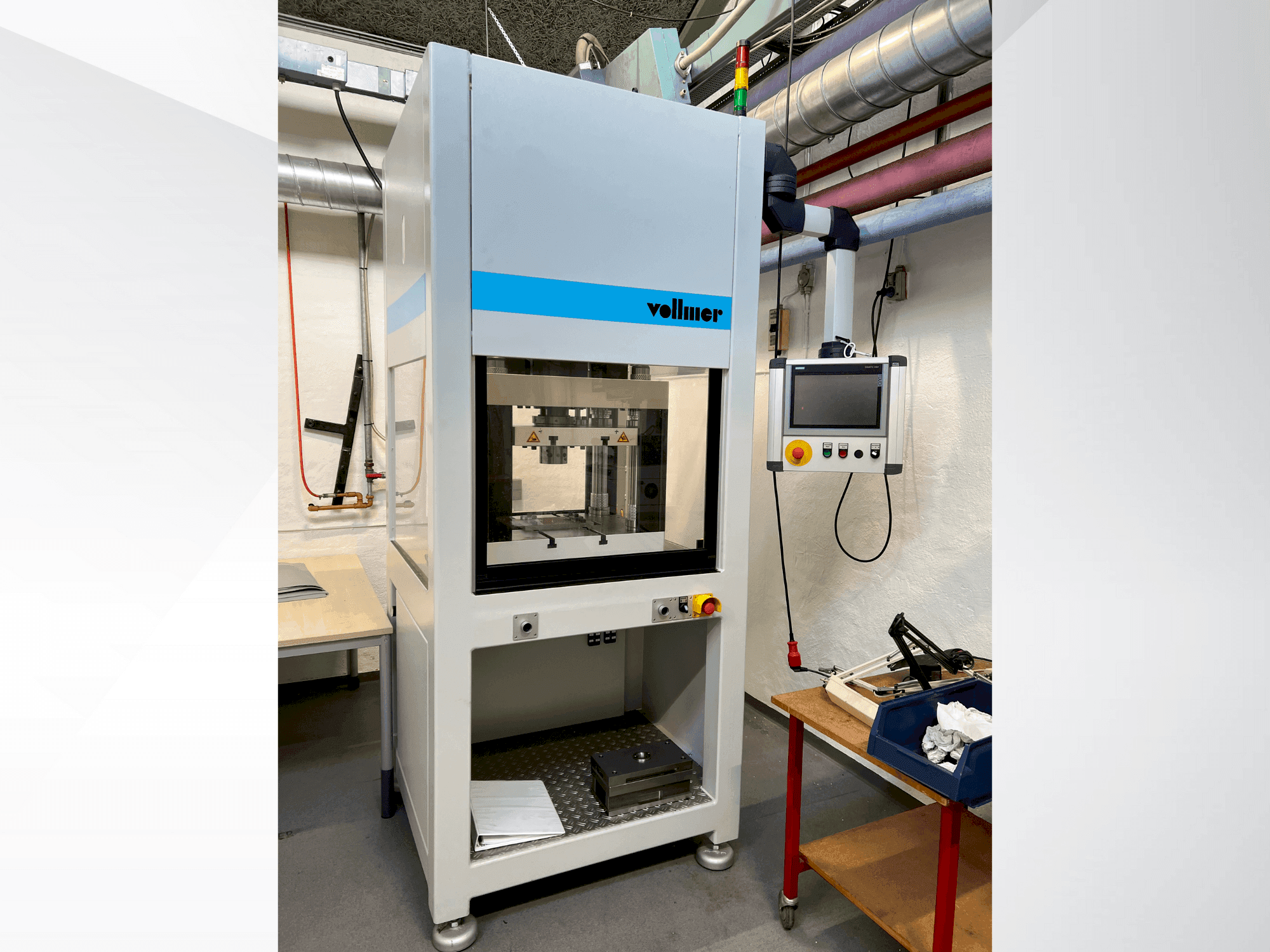 Vista frontale della macchina VOLLMER W 2506