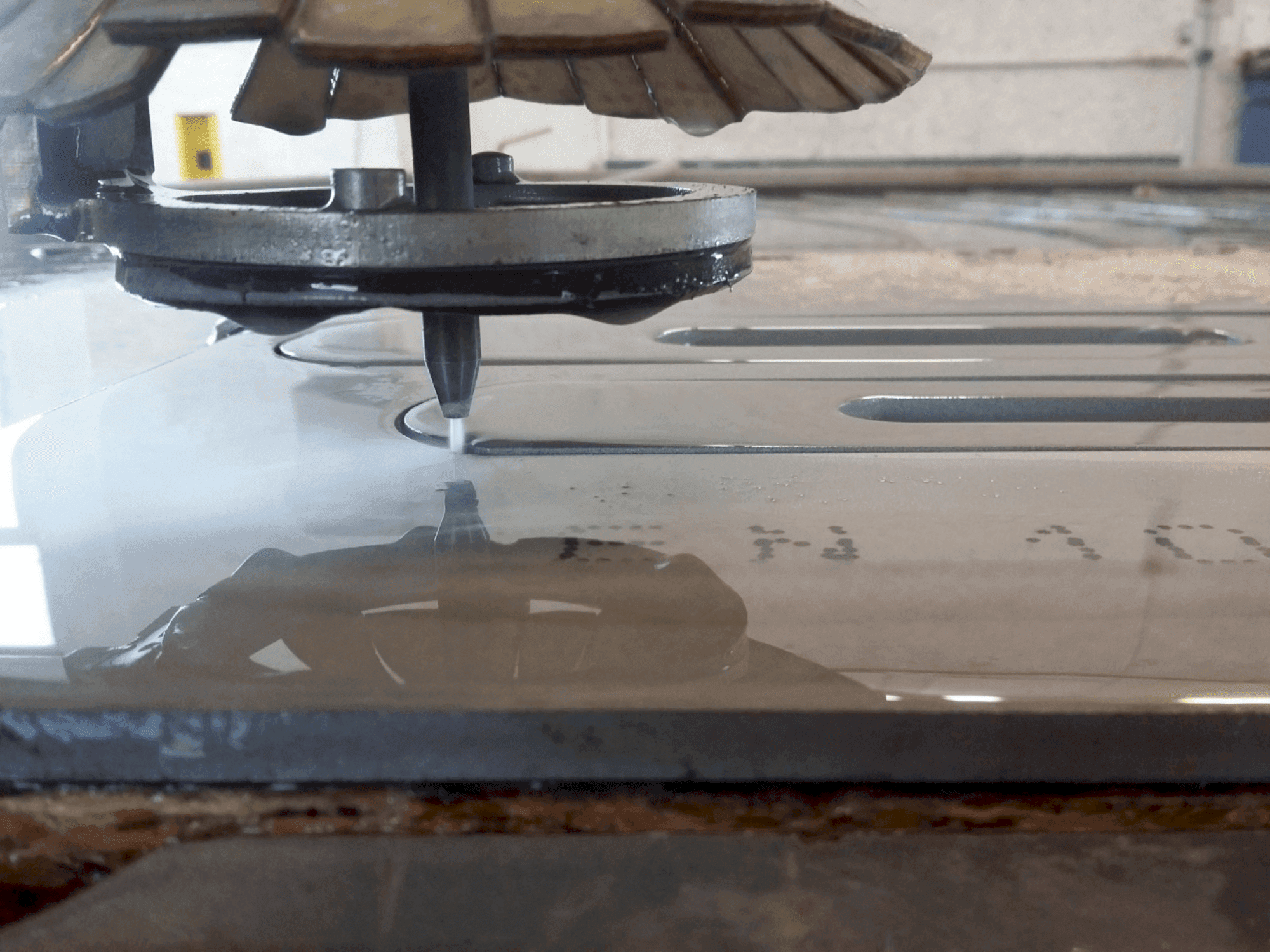 Area di lavoro della macchina Intermac primus 322 (2014)