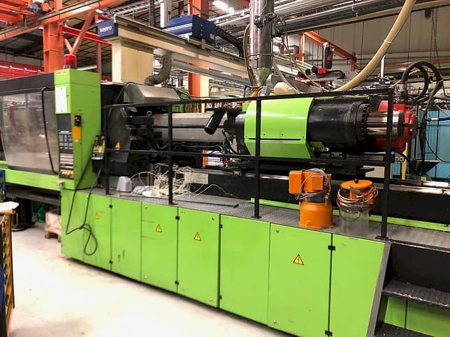 Vista frontale della macchina Engel ES 3550/400 HL