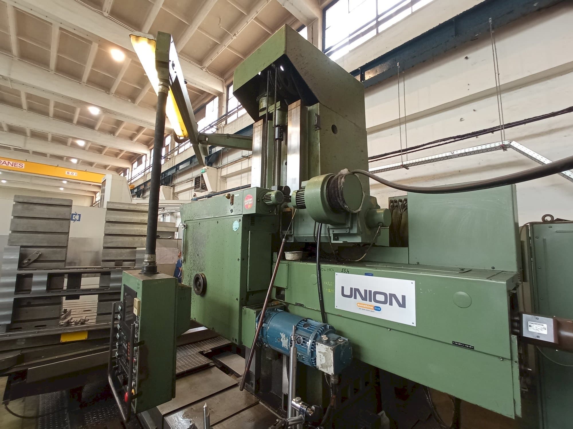 Vista frontale della macchina Union BFT 110