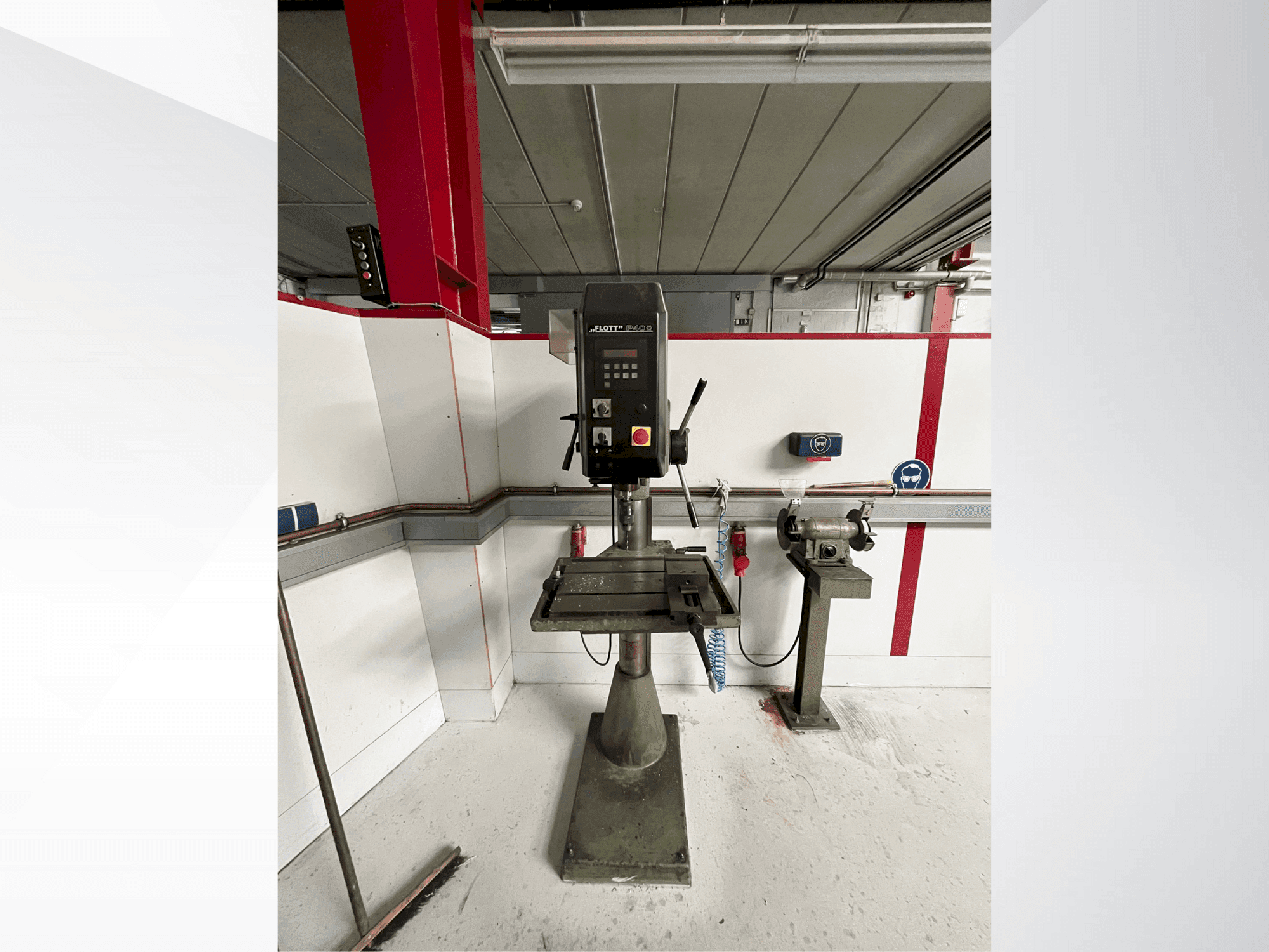 Vista frontale della macchina Hahn+Kolb Flott P40