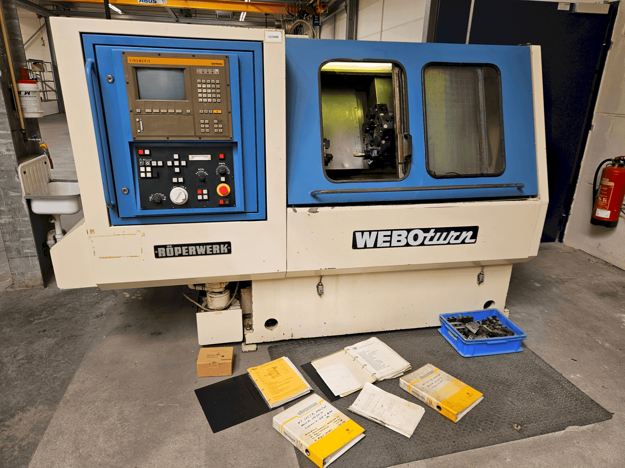 Vista frontale della macchina ROEPERWERK WEBOturn 400