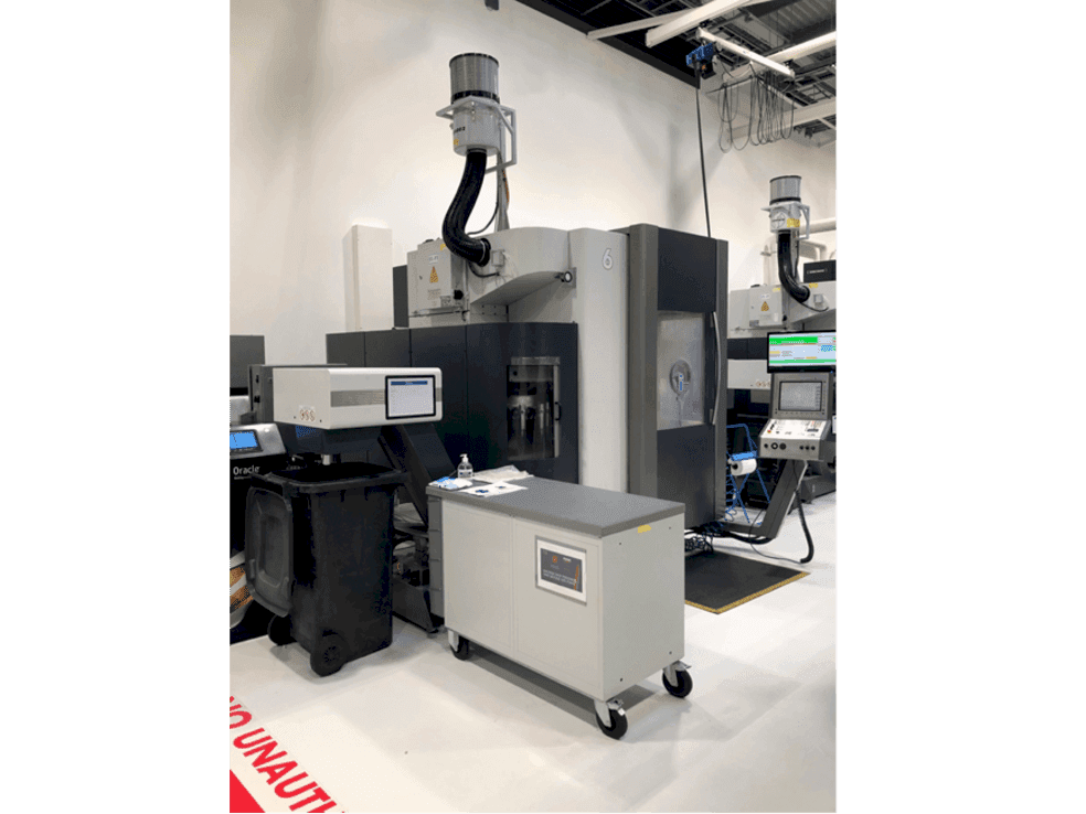 Vista frontale della macchina DECKEL MAHO DMU 50 linear