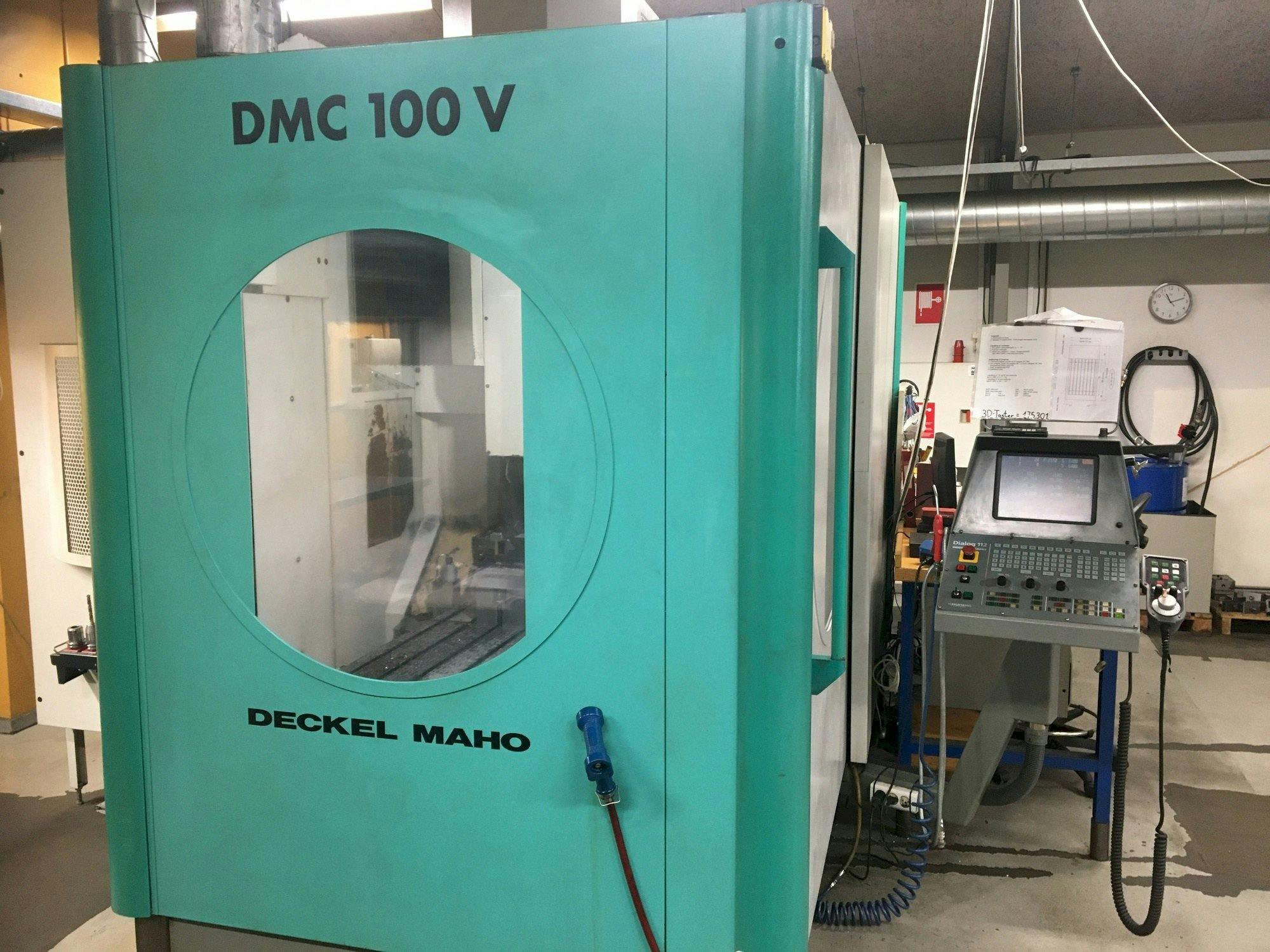 Vista frontale della macchina DECKEL DMC 100V