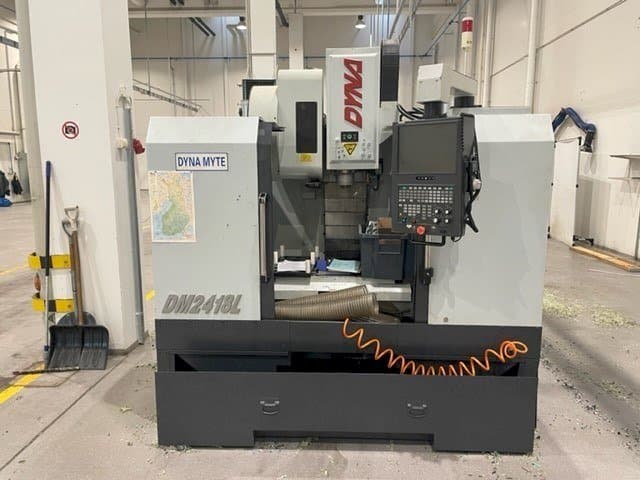 Vista frontale della macchina Dyna Myte DM 2418 L