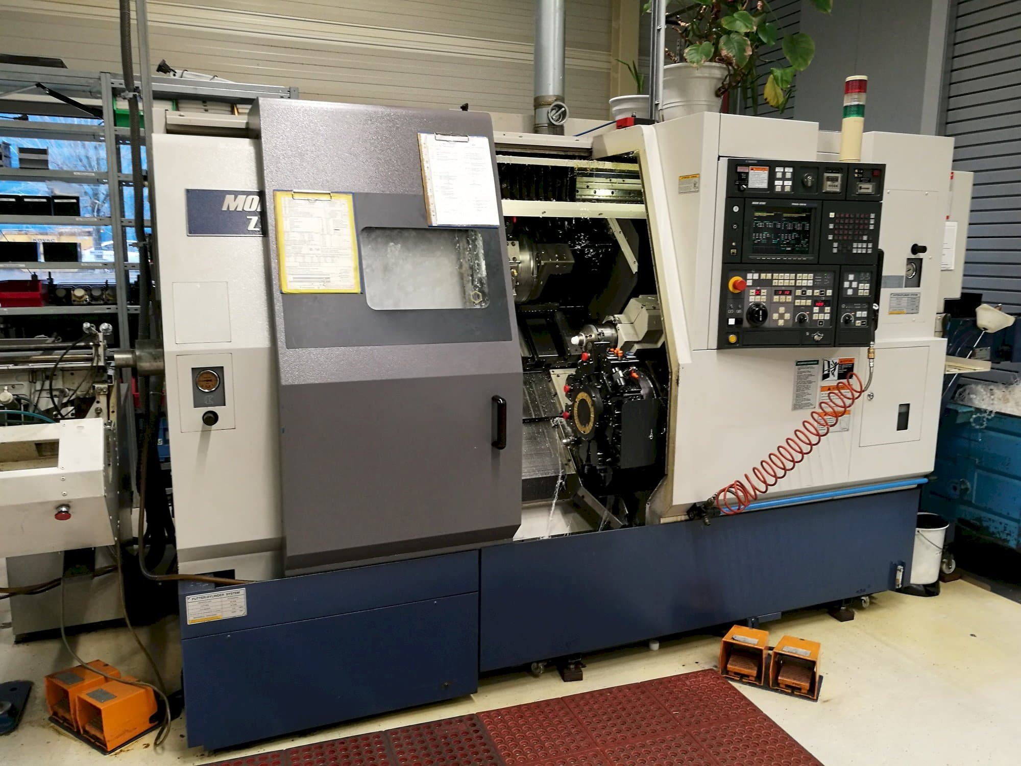 Vista frontale della macchina MORI SEIKI ZL 150 MSC