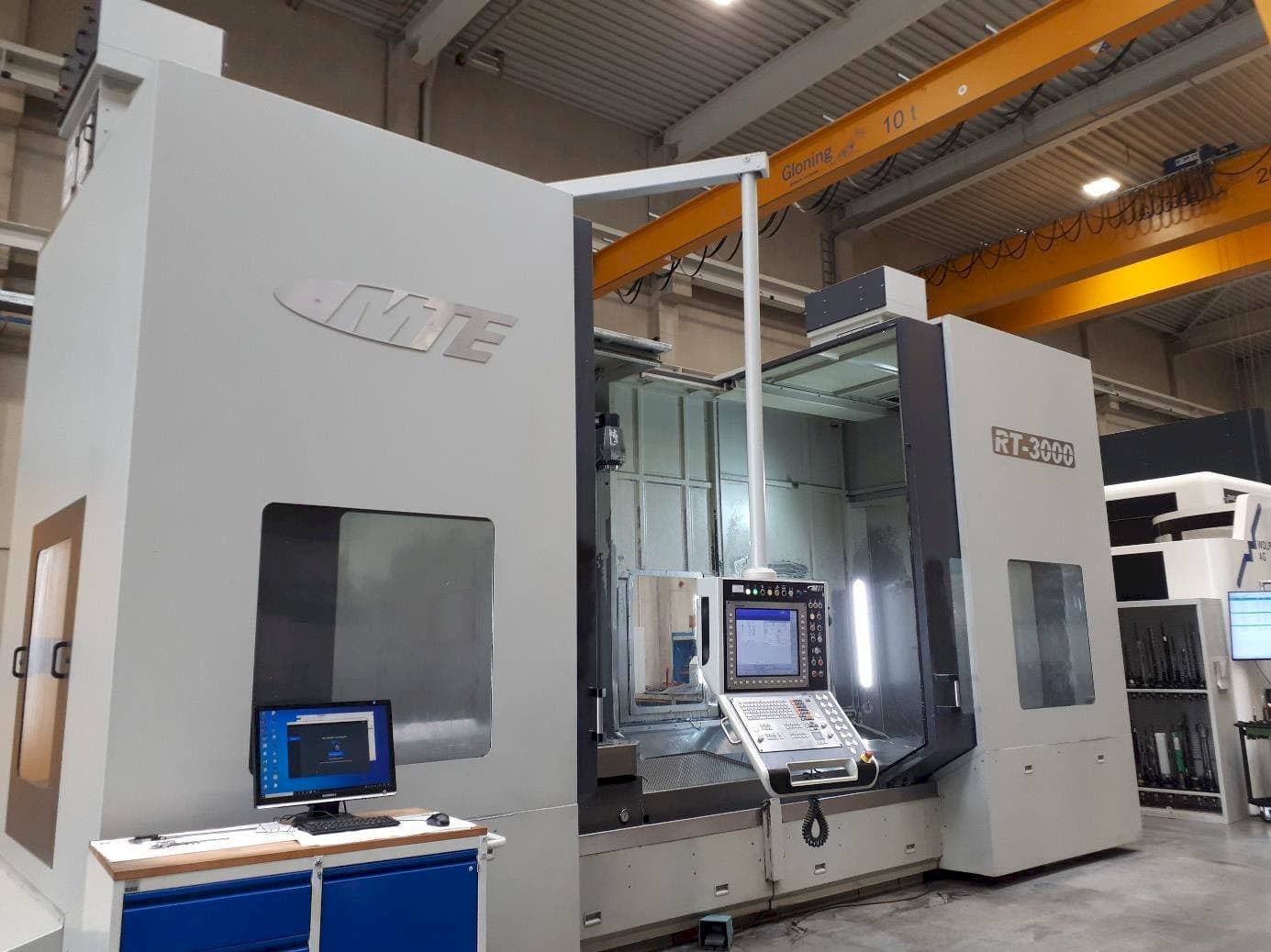 Vista frontale della macchina MTE RT - 3000