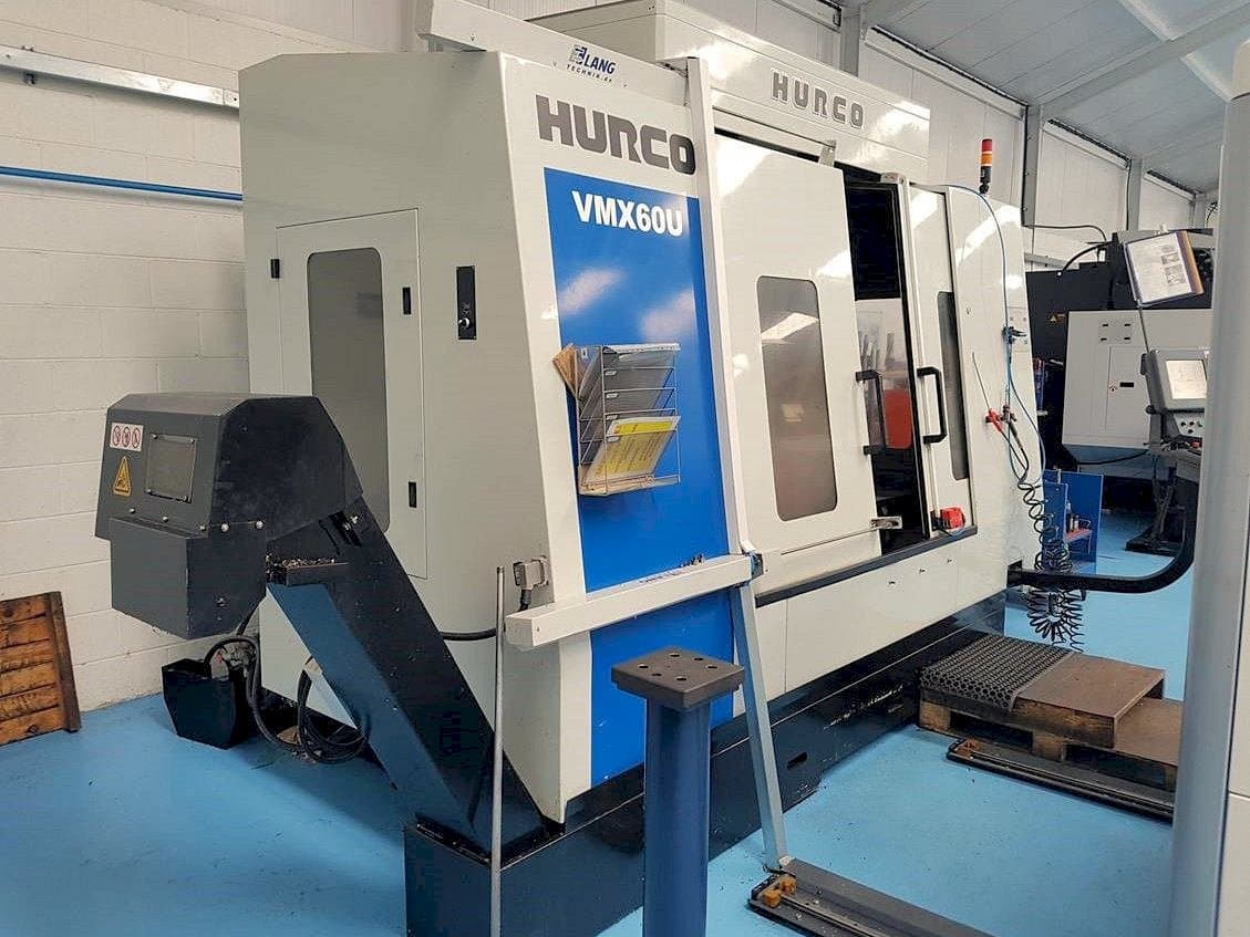 Vista frontale della macchina Hurco VMX 60U