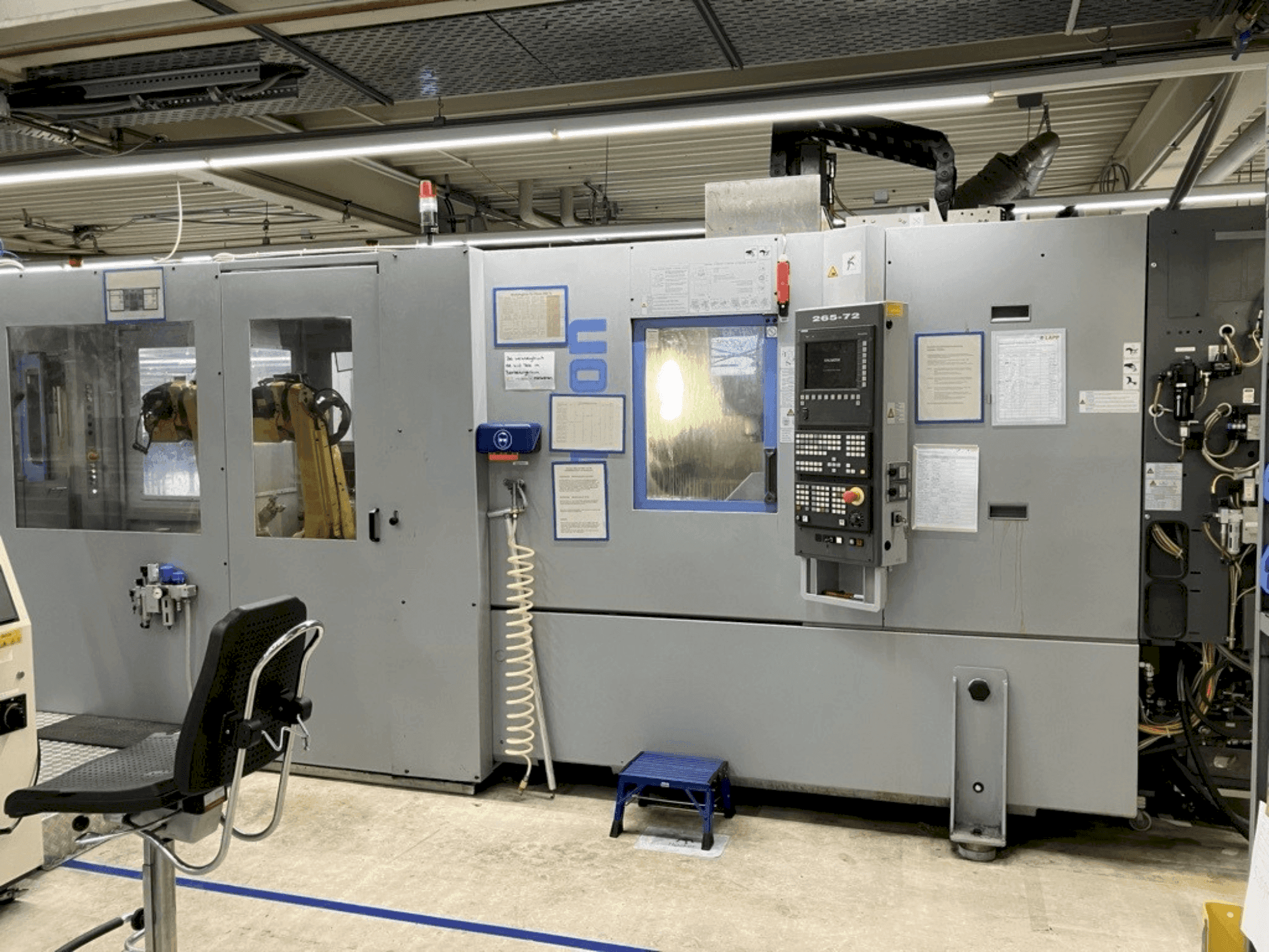 Vista frontale della macchina CHIRON FZ 12 KW