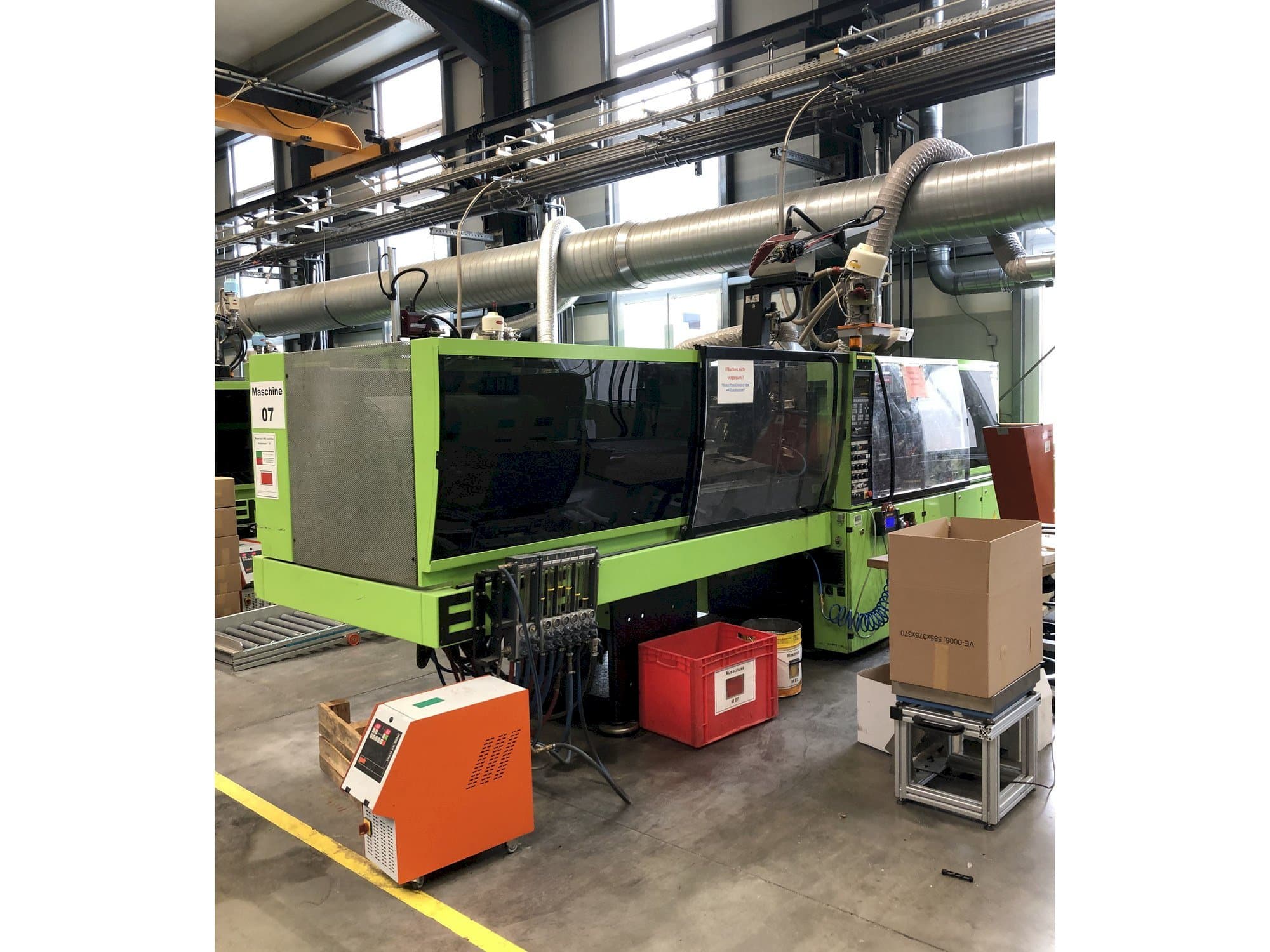 Vista frontale della macchina Engel ES 1050 / 150 HL