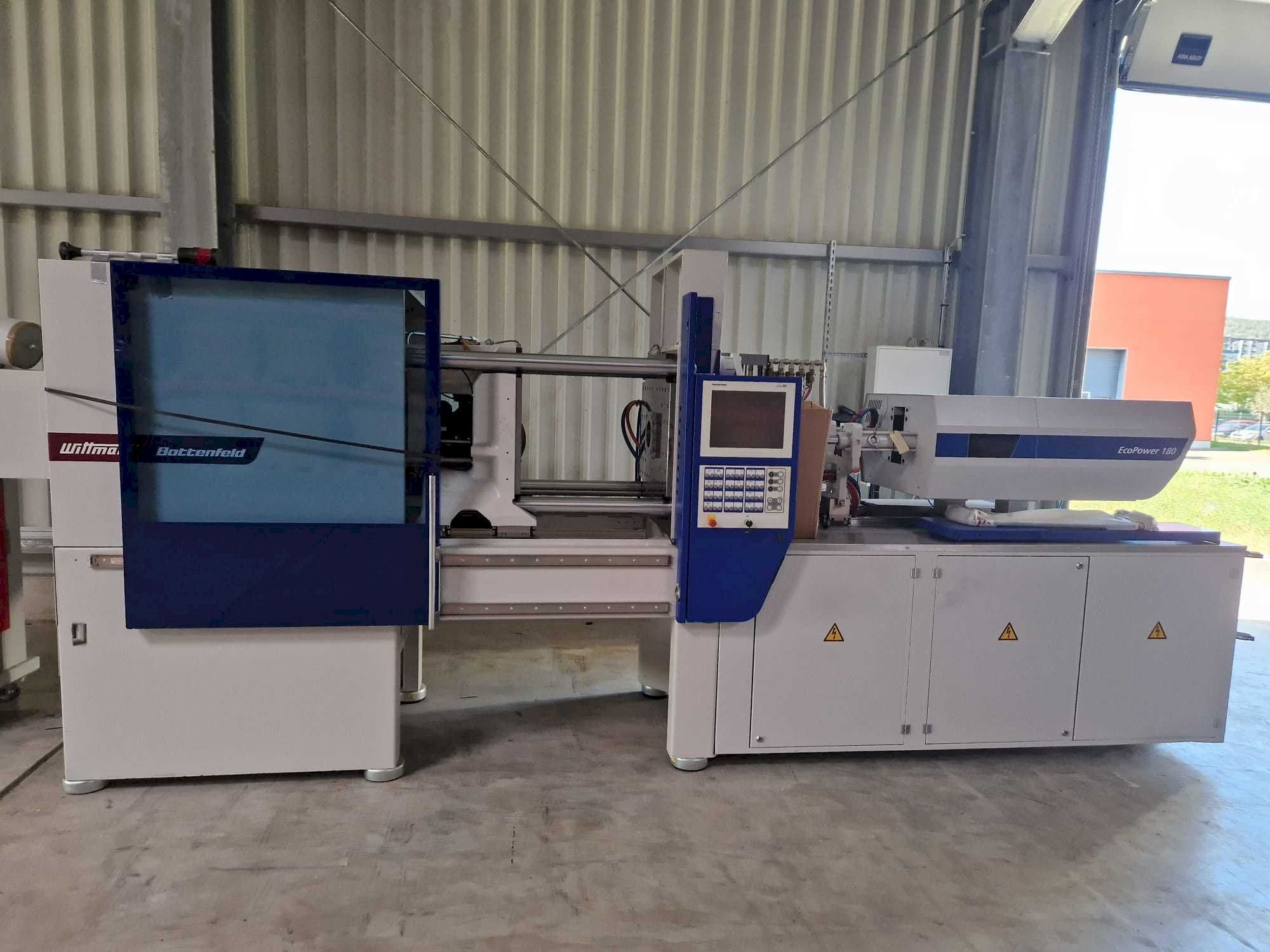 Vista frontale della macchina Battenfeld EcoPower180