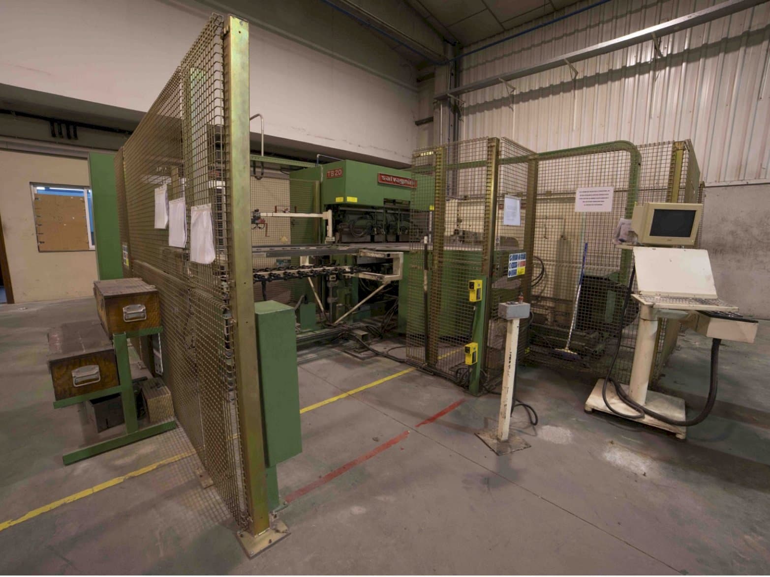 Vista frontale della macchina Salvagnini TB20