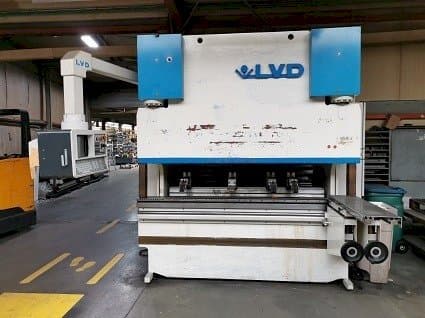 Vista frontale della macchina LVD PPEB 100/25 MNC