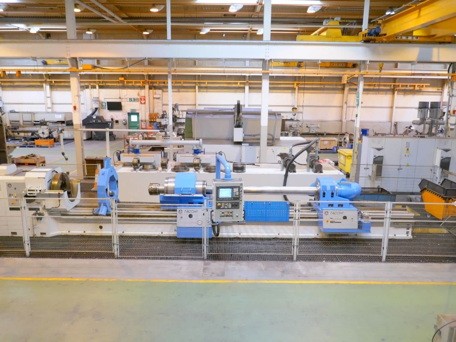 Vista frontale della macchina TACCHI FT45S CNC