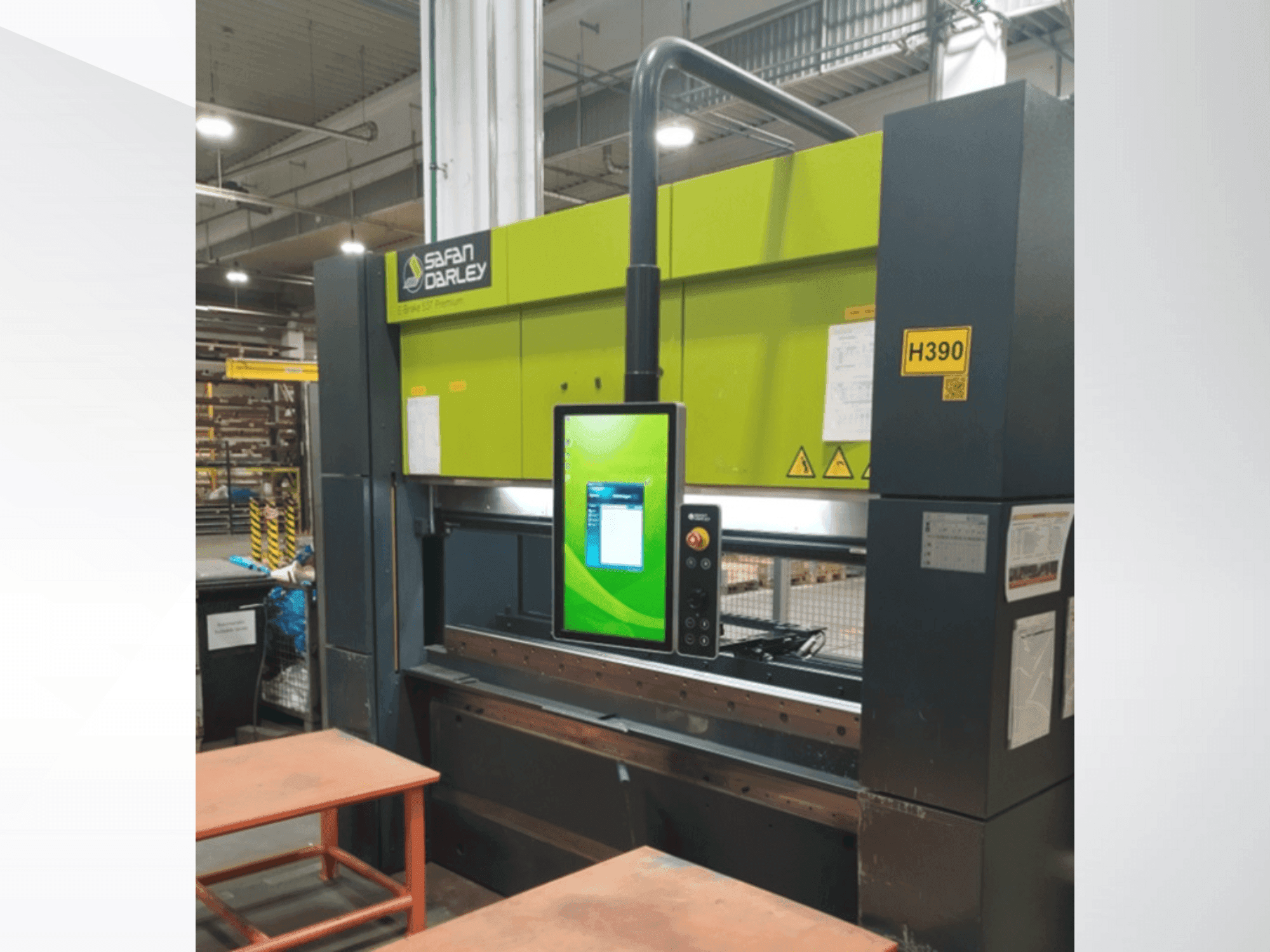 Vista frontale della macchina Safan SAFAN DARLEY E-BRAKE premium 50-2050