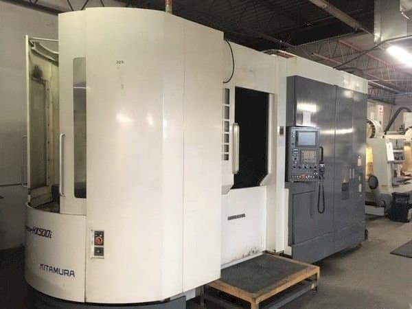 Vista frontale della macchina Kitamura Mycenter HX500i