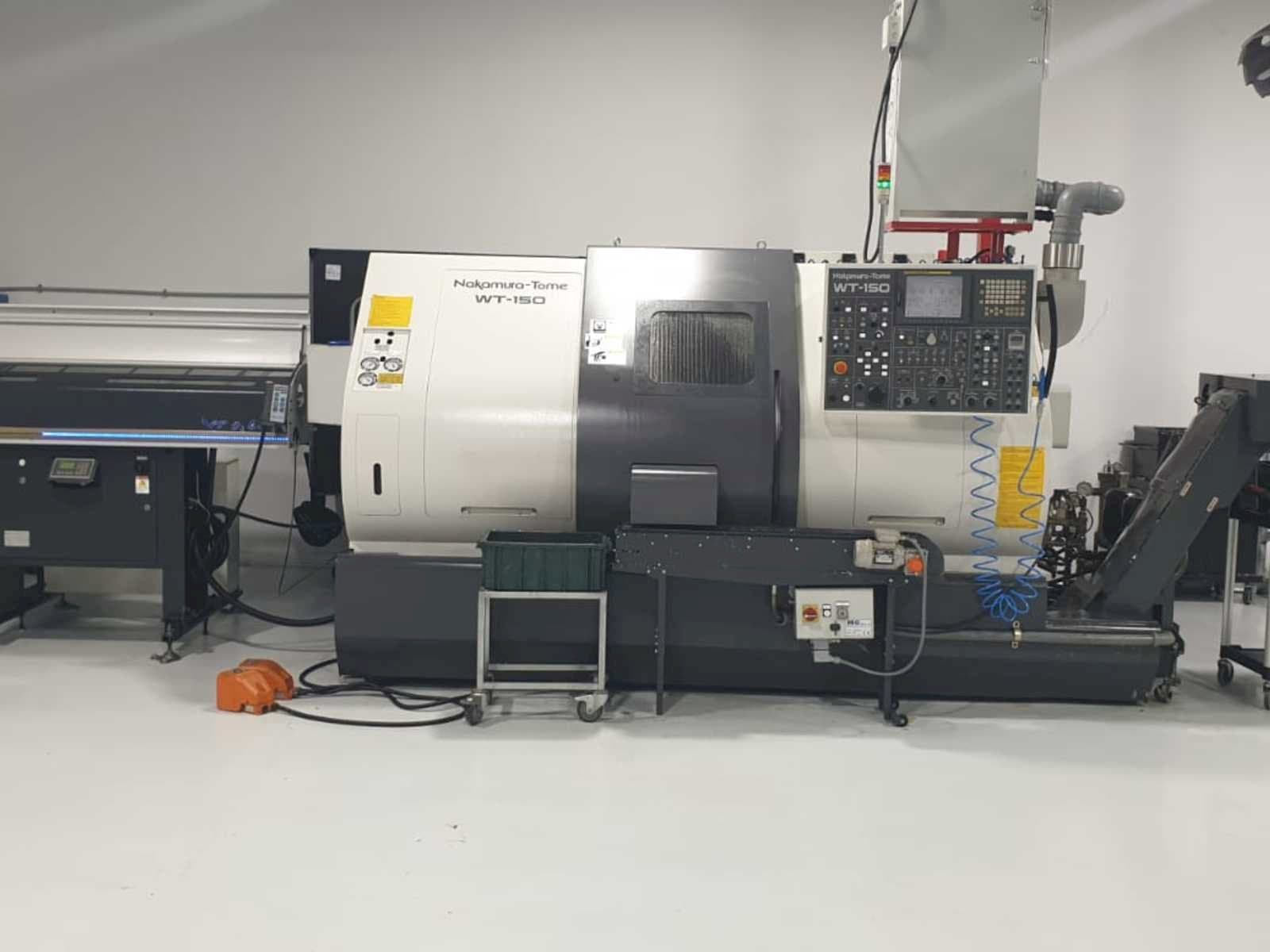 Vista frontale della macchina NAKAMURA-TOME WT-150