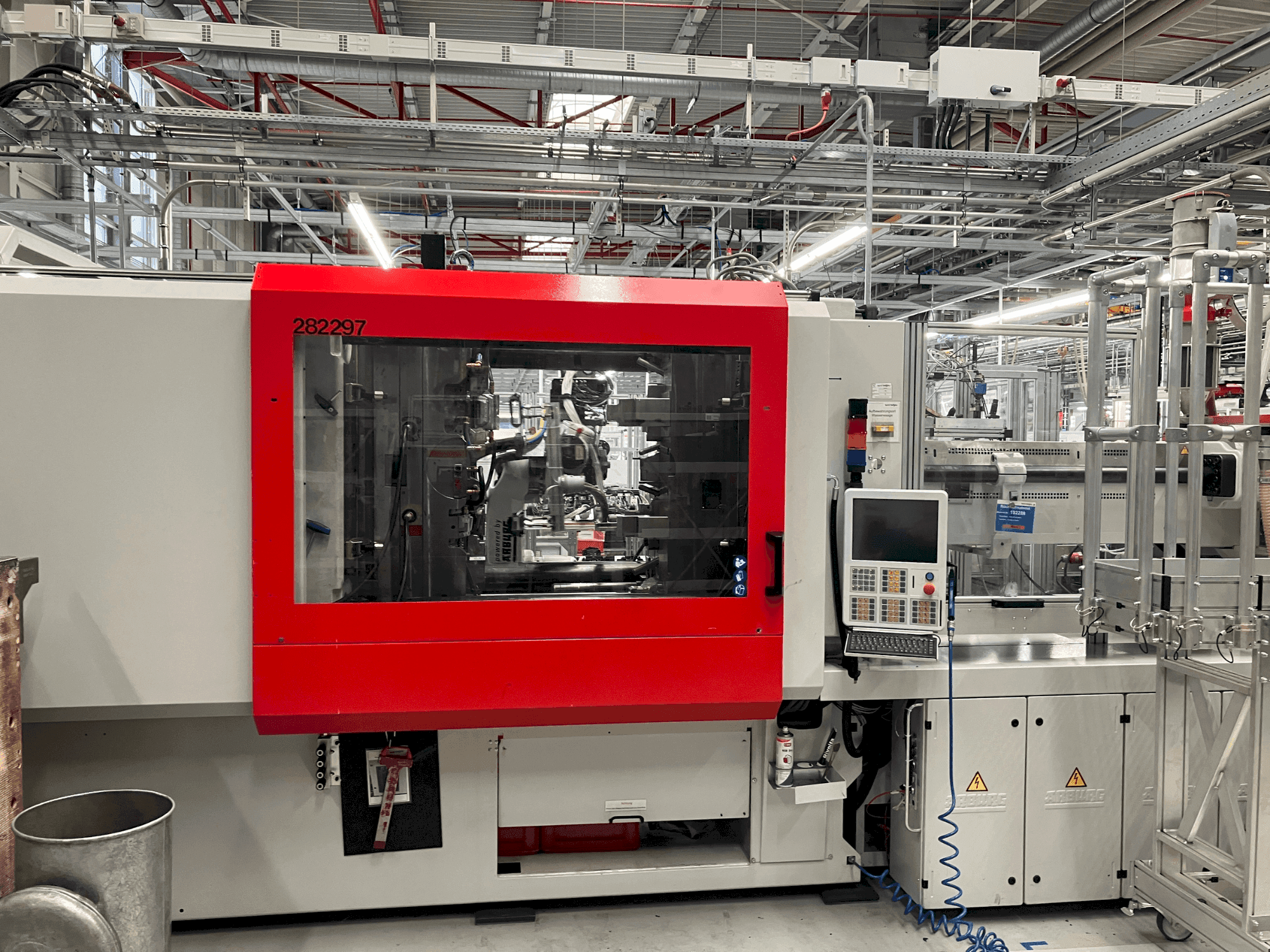 Vista frontale della macchina Arburg Allrounder 920 S 5000-2100