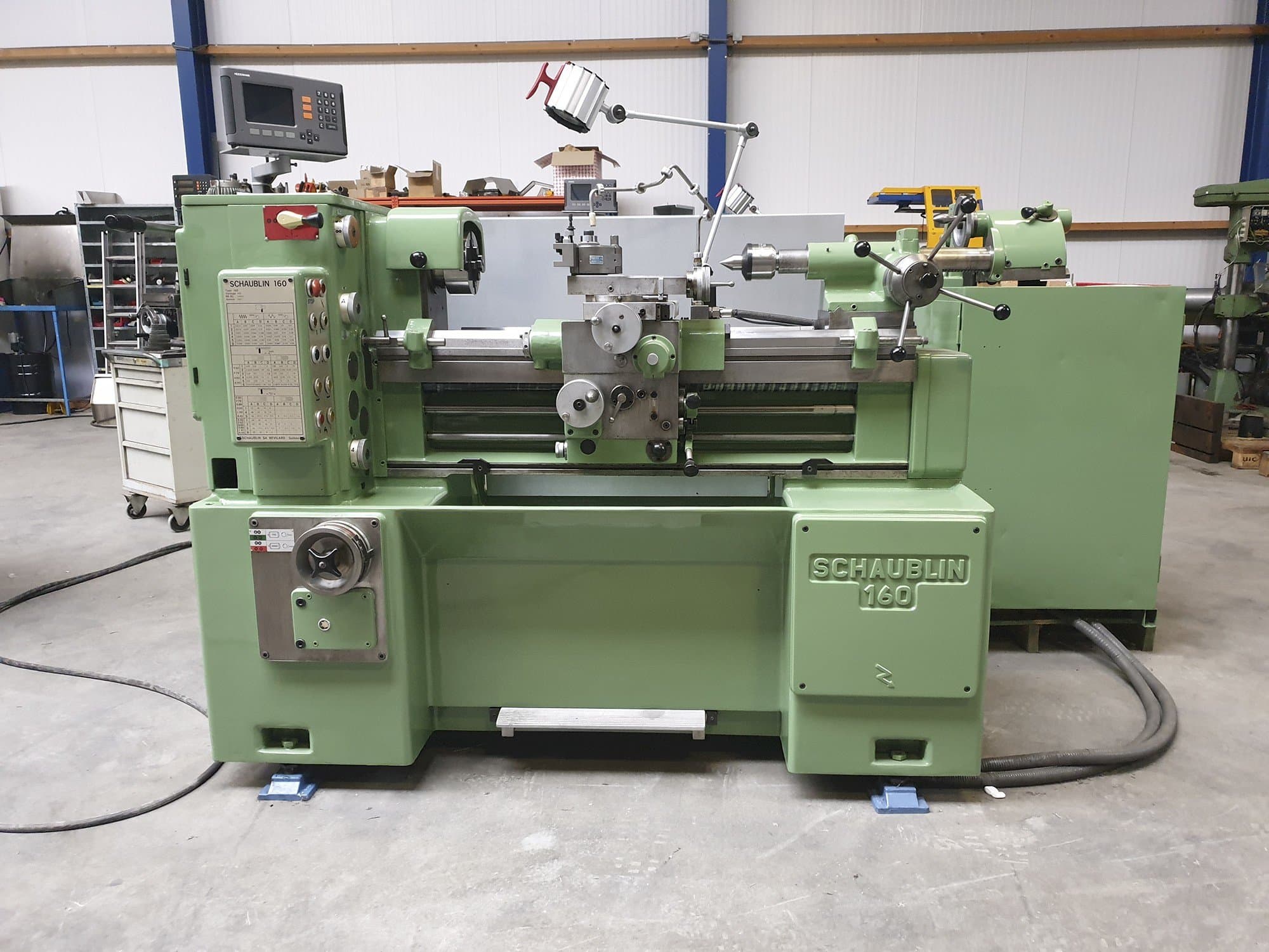 Vista frontale della macchina SCHAUBLIN 160