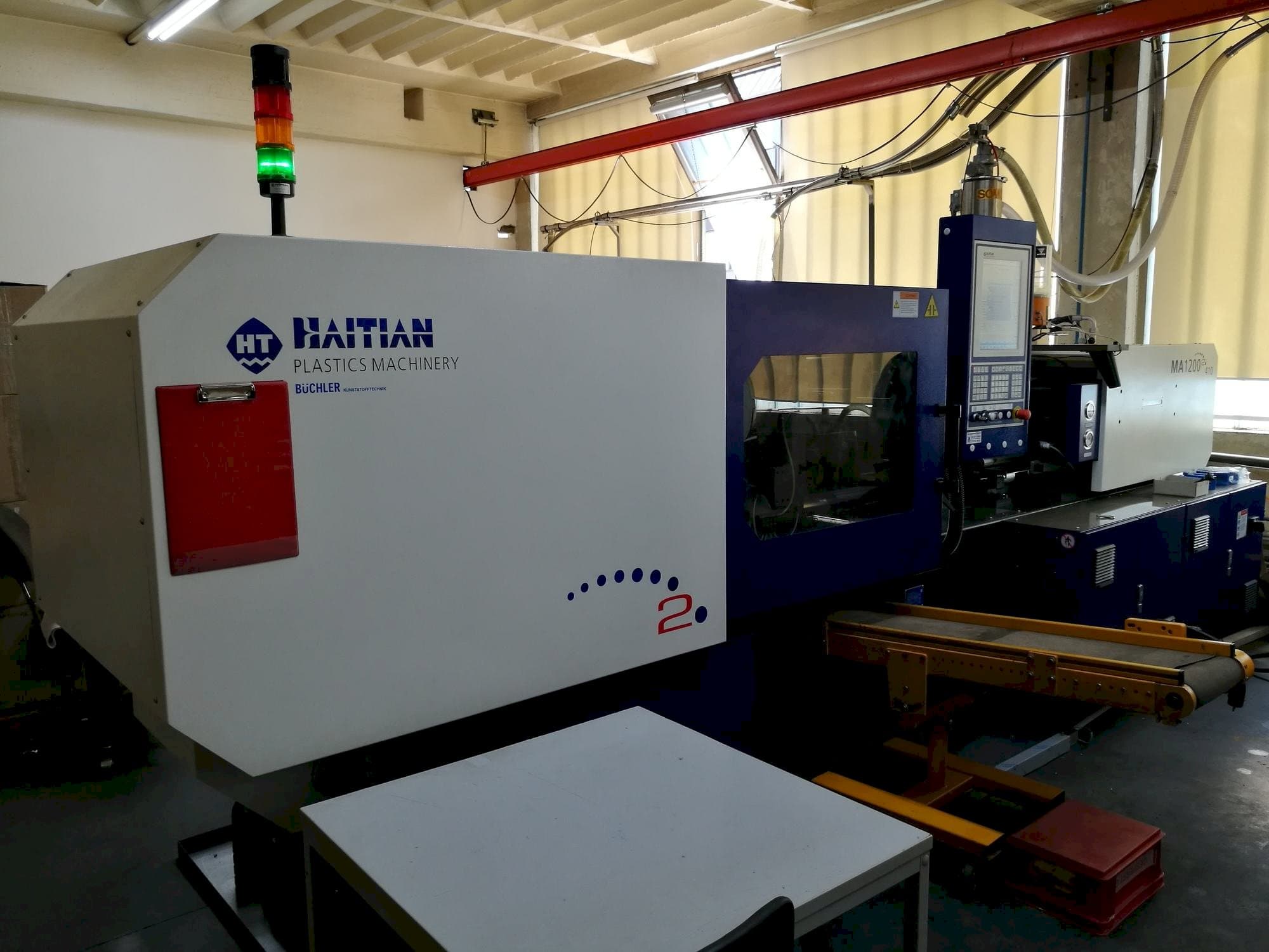 Vista frontale della macchina HAITIAN Mars 2 - 1200