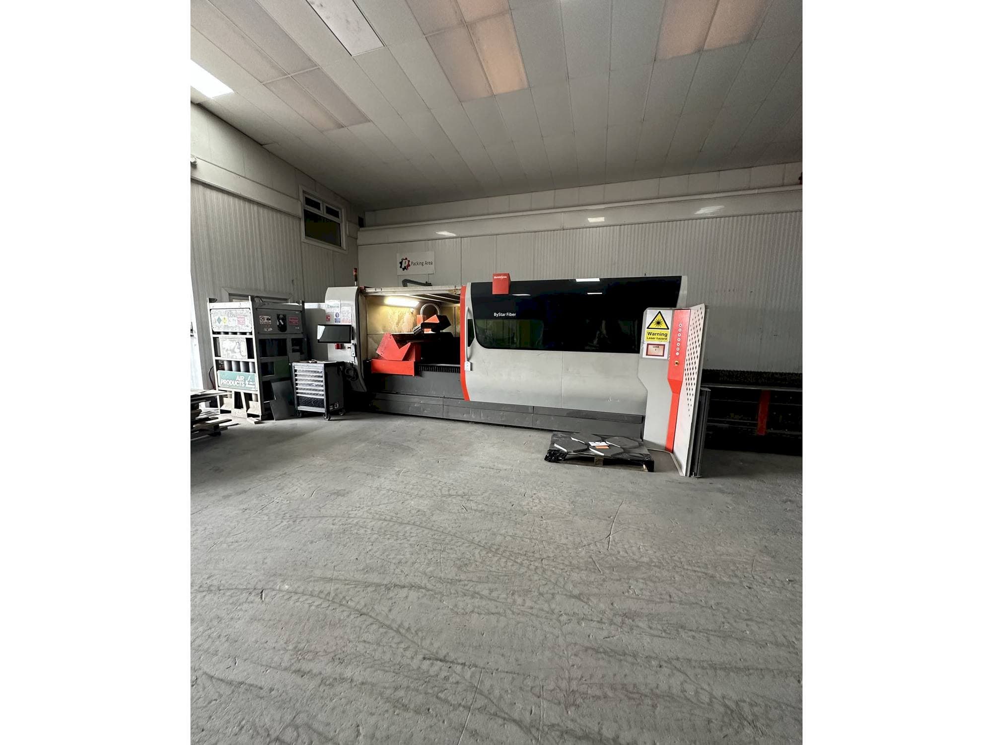 Vista frontale della macchina Bystronic Bystar 6KW 3015 Fiber