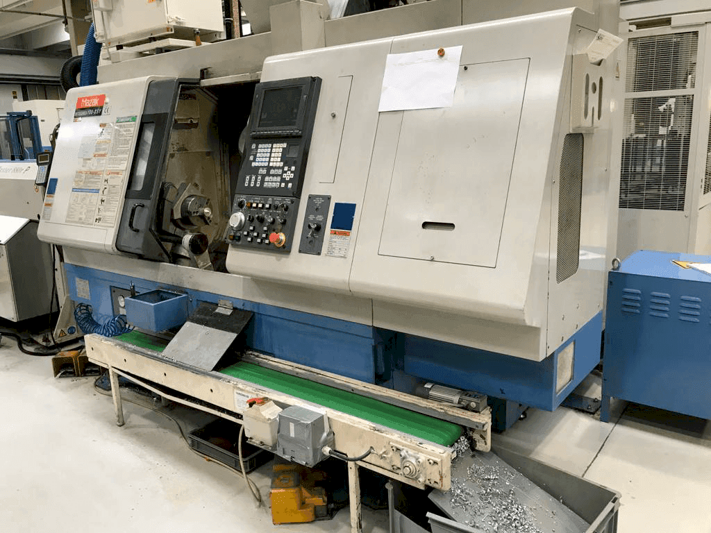 Vista frontale della macchina Mazak Integrex 100 II SY