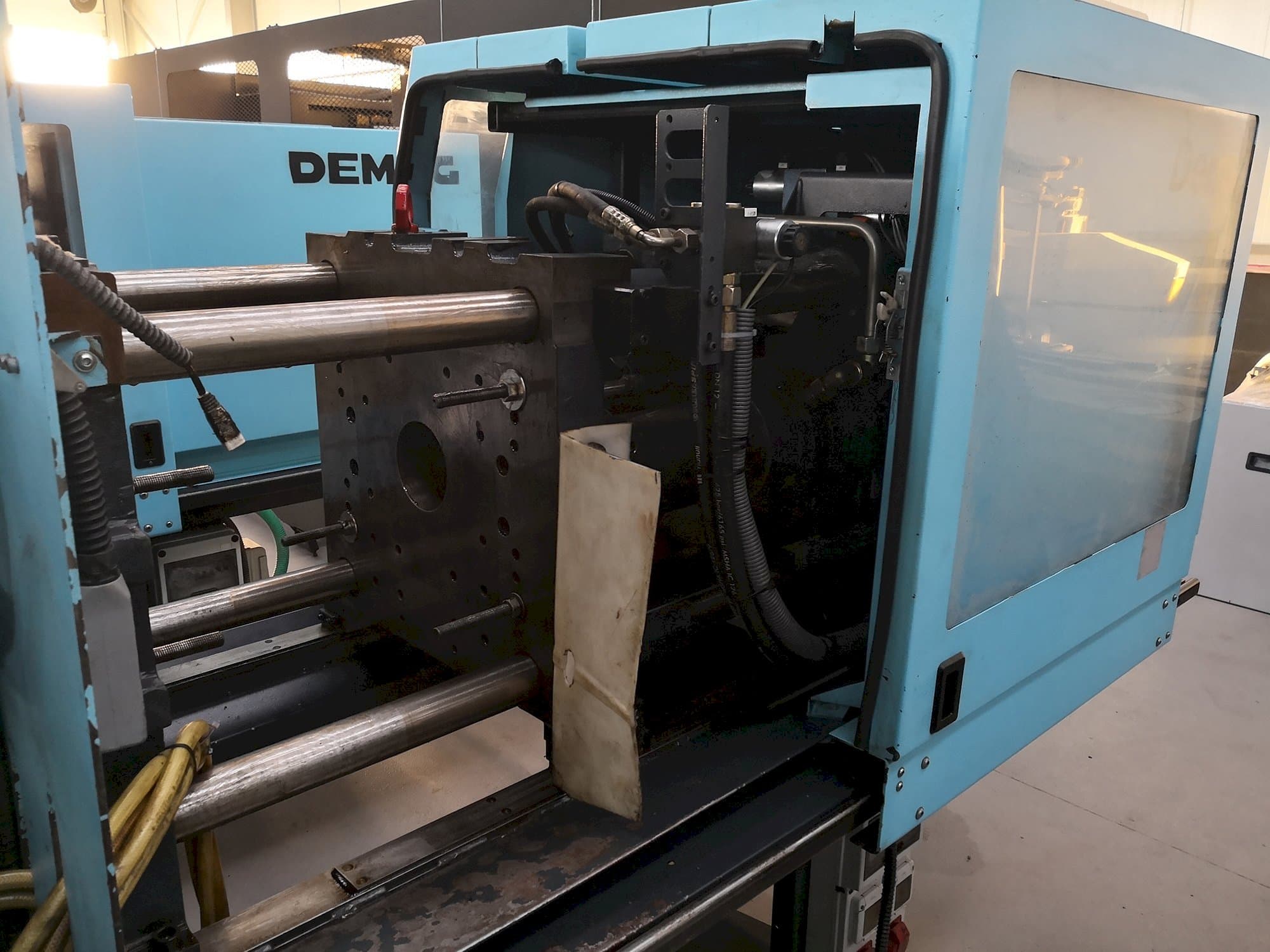 Area di lavoro della macchina DEMAG Ergotech 80/400 viva