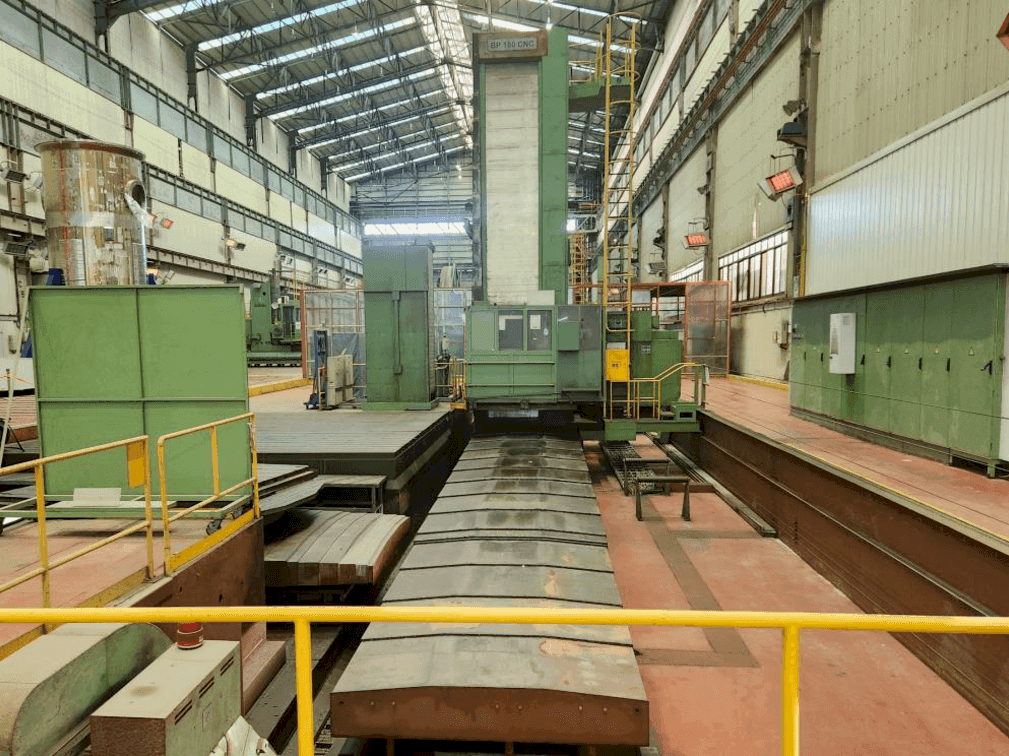Vista frontale della macchina WMW BP 160 CNC