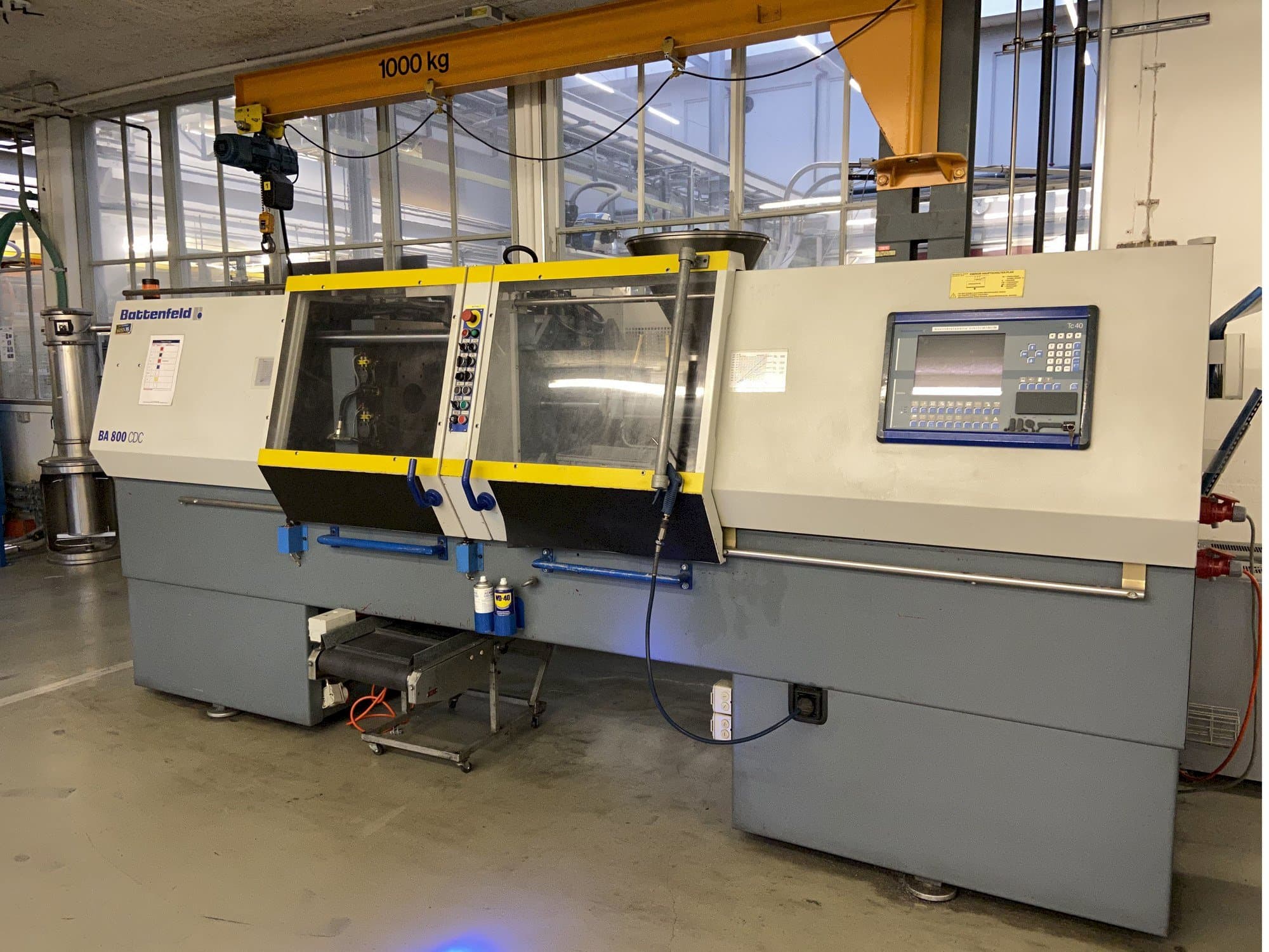 Vista frontale della macchina Battenfeld BA 800/125 CDC