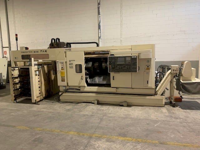 Vista frontale della macchina NAKAMURA-TOME TW-20