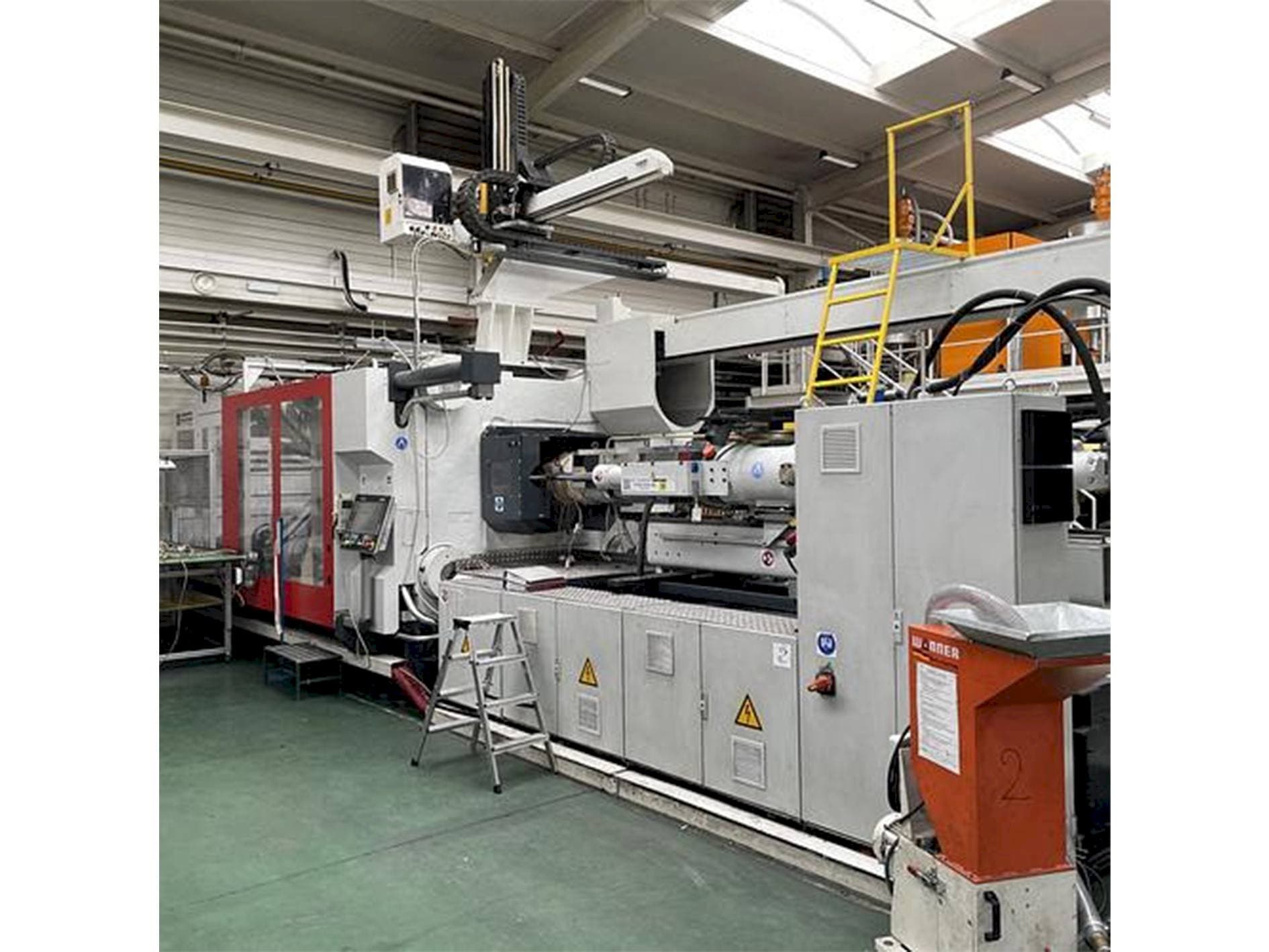 Vista frontale della macchina Ferromatik Maxima MM 1000-4880