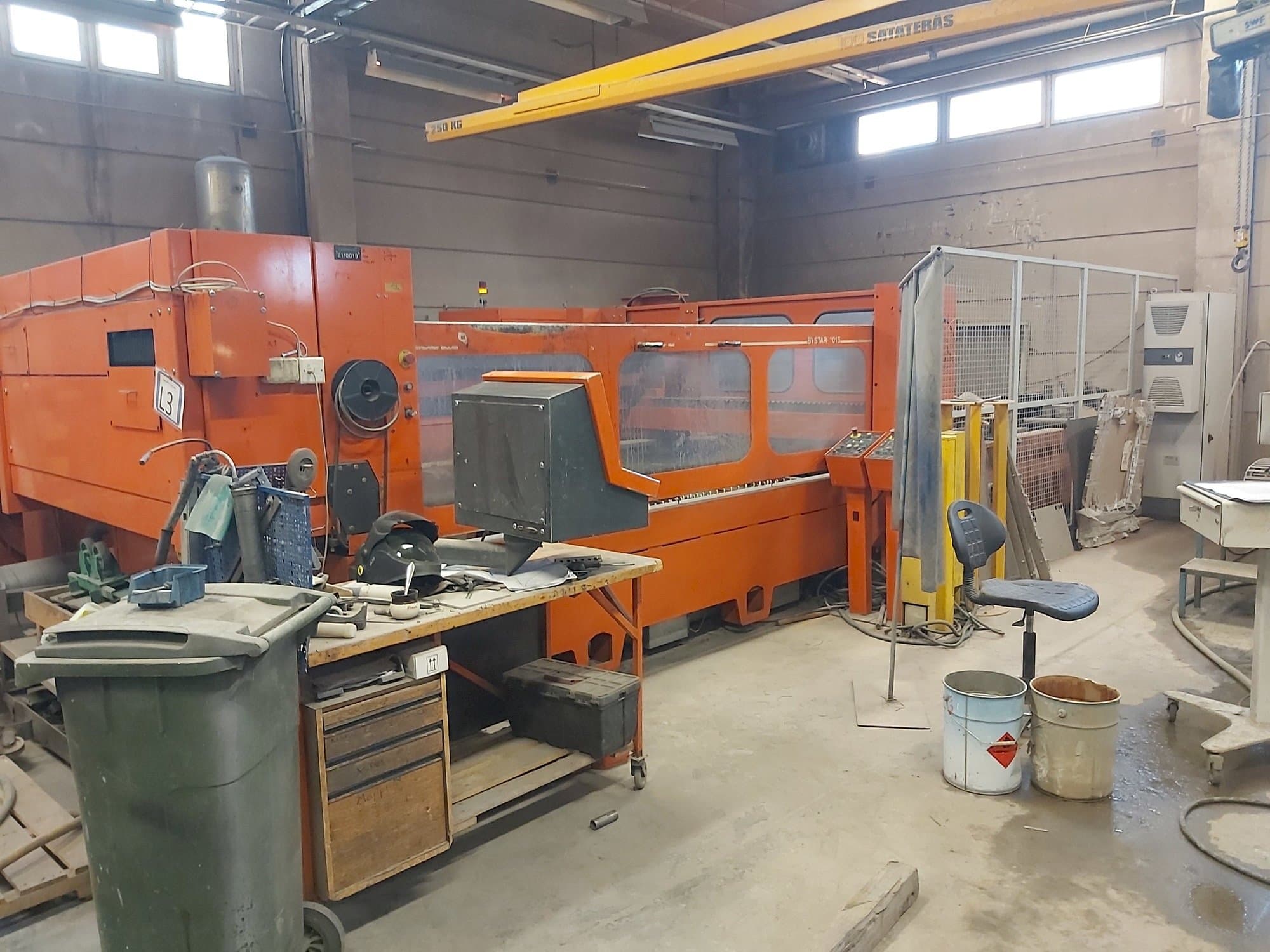 Vista frontale della macchina Bystronic BTL 3500