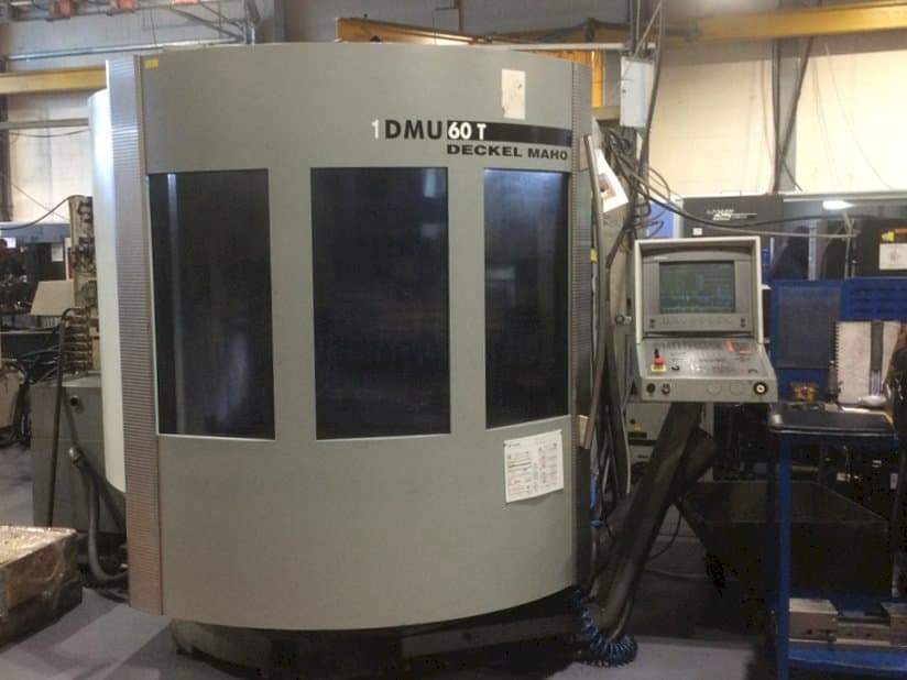 Vista frontale della macchina DECKEL MAHO DMU 60T