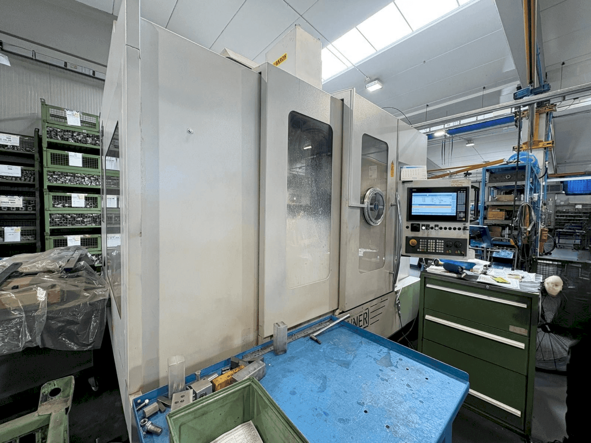 Vista frontale della macchina SPINNER VC-1150 Compact