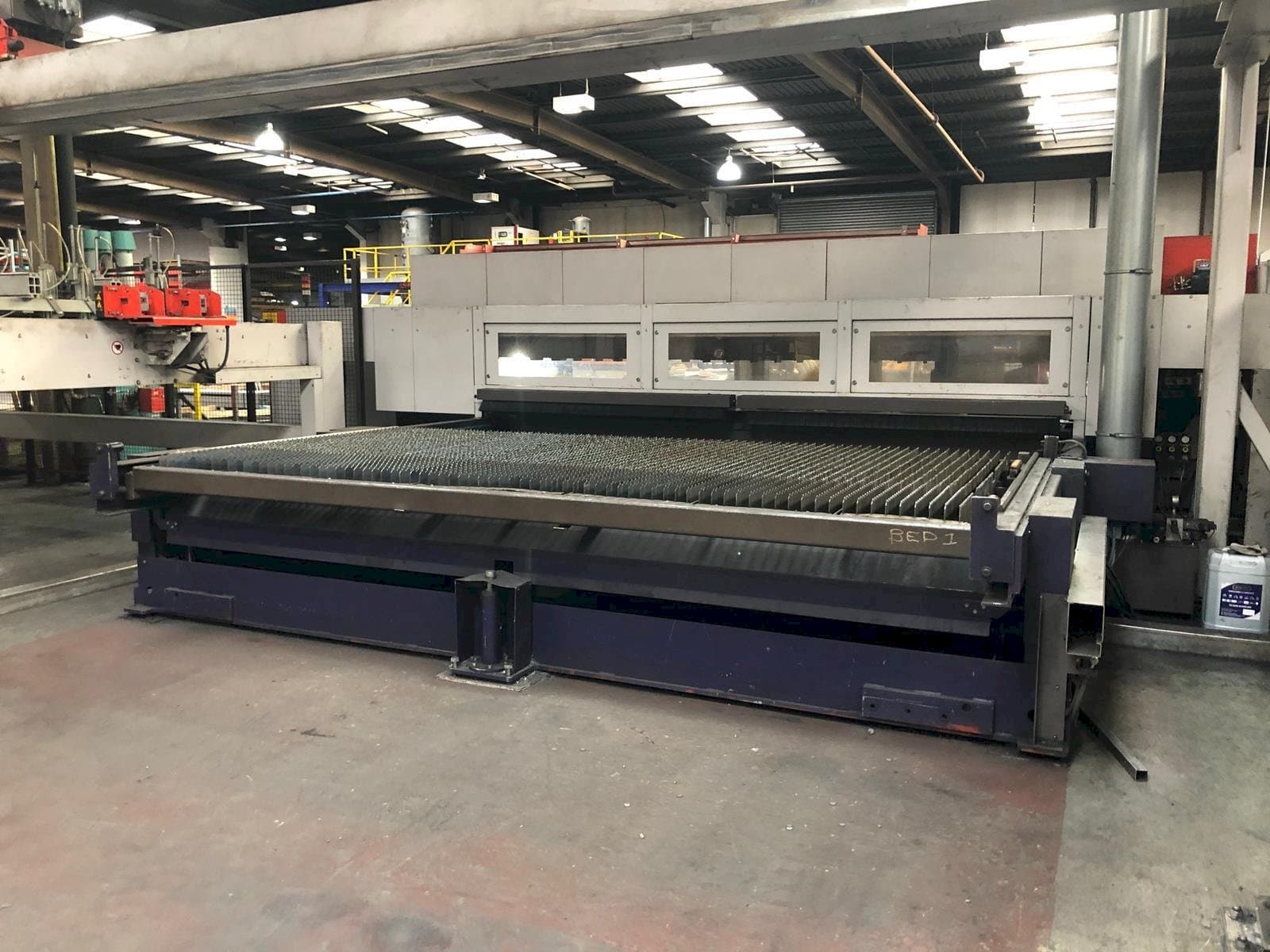 Vista frontale della macchina Bystronic Byspeed 4020