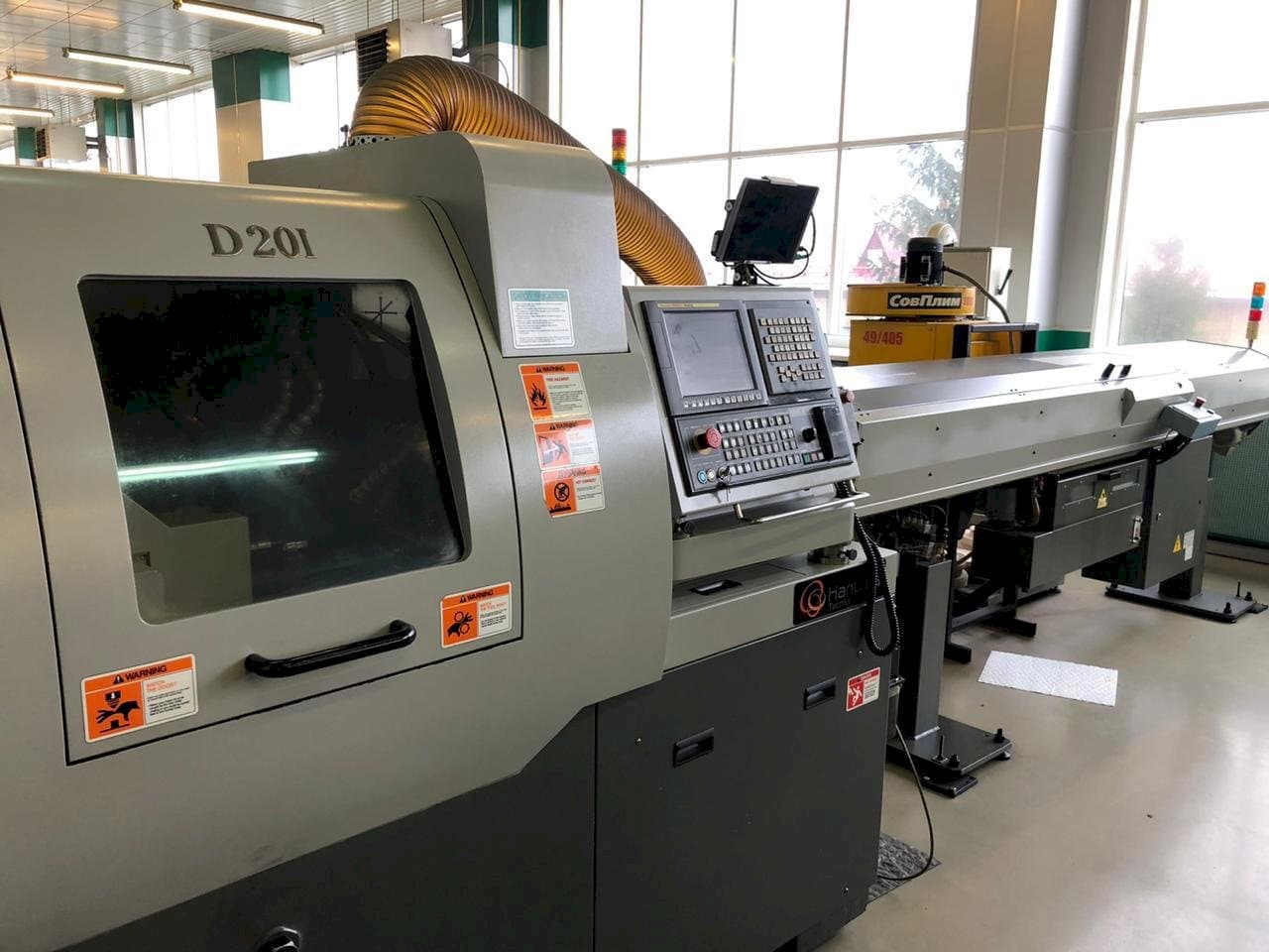 Vista frontale della macchina Hanwha XD20M