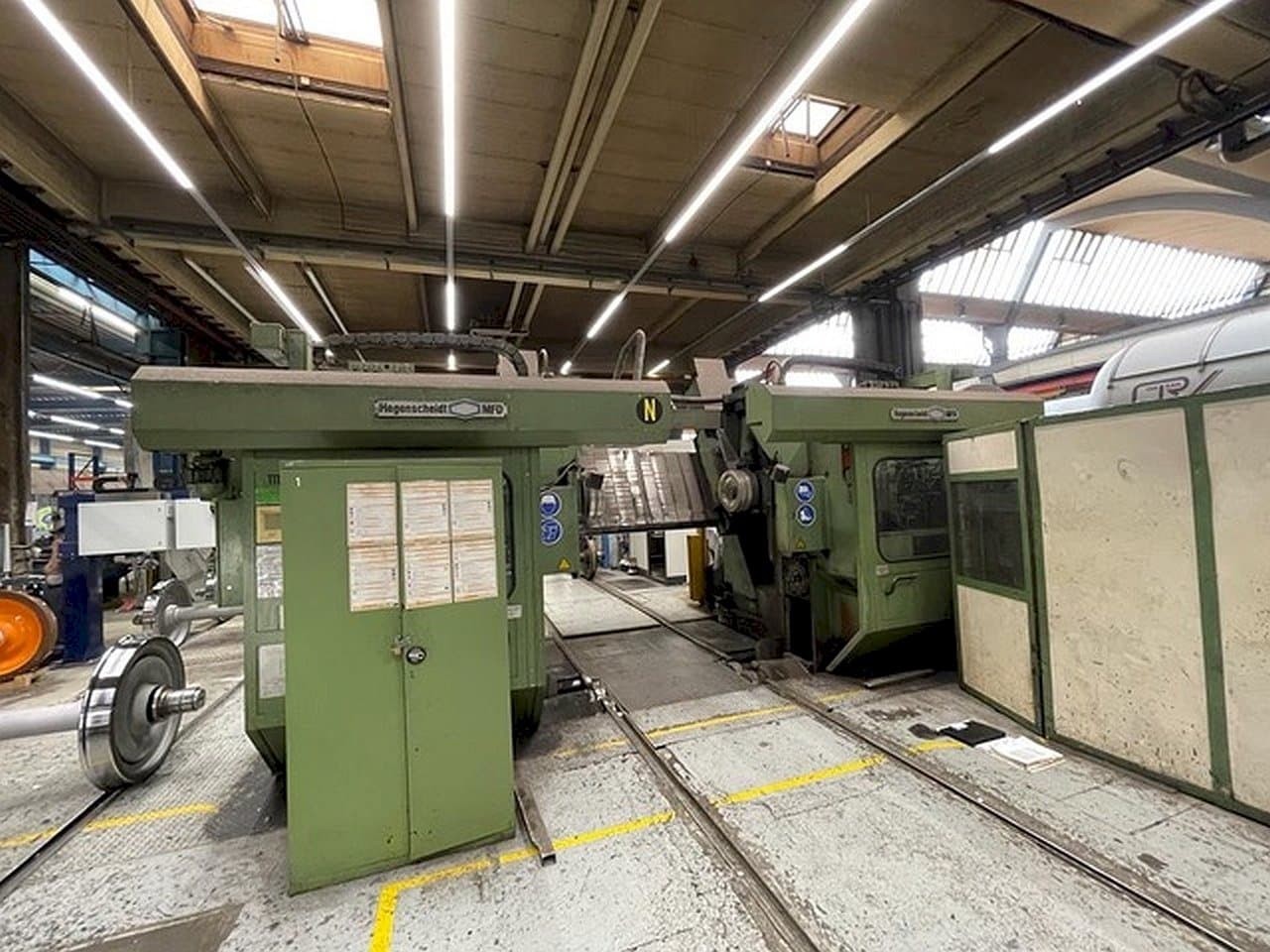 Vista frontale della macchina Hegenscheidt PN 190