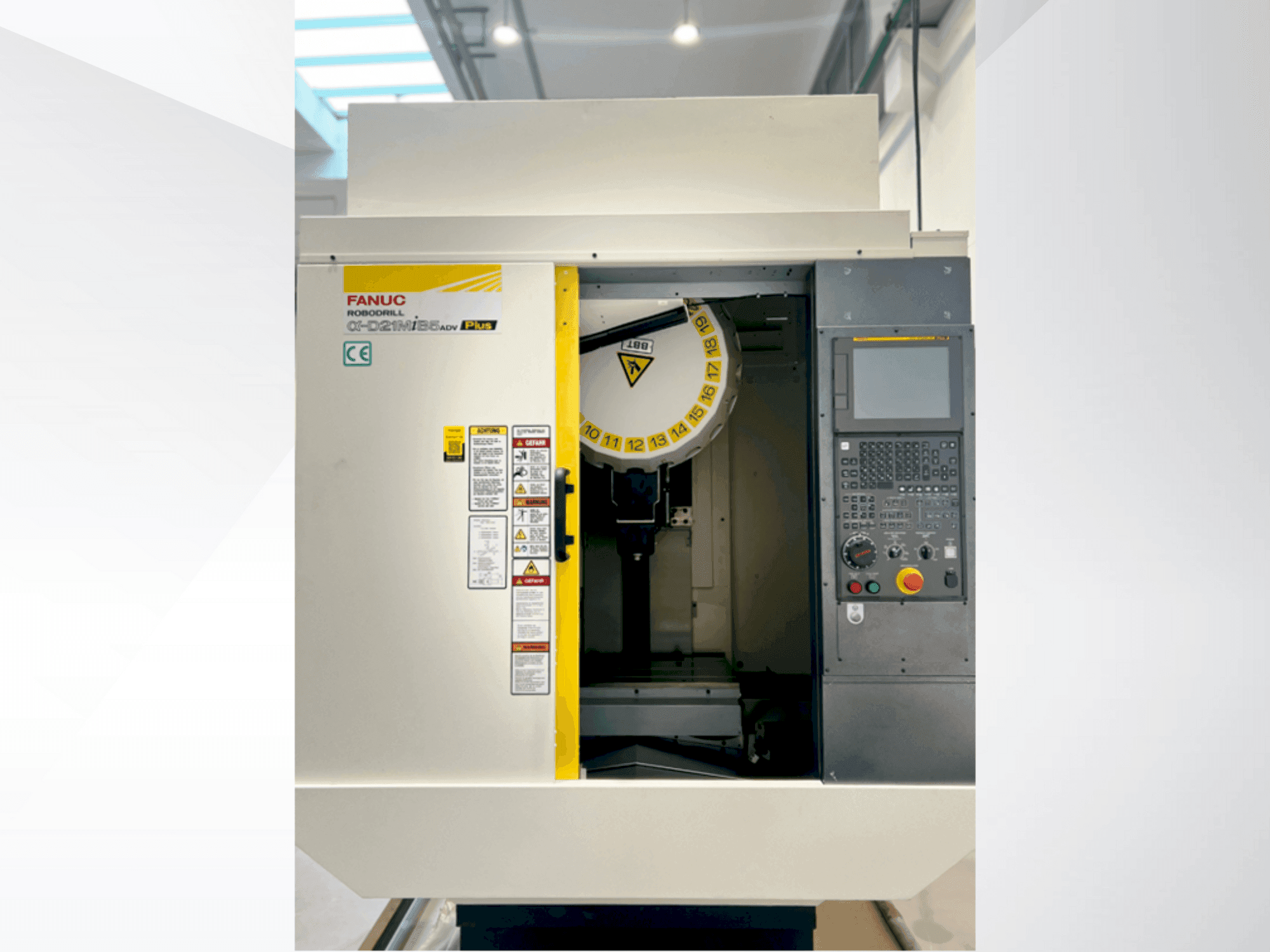Vista frontale della macchina FANUC α-D21MiB5ADV Plus
