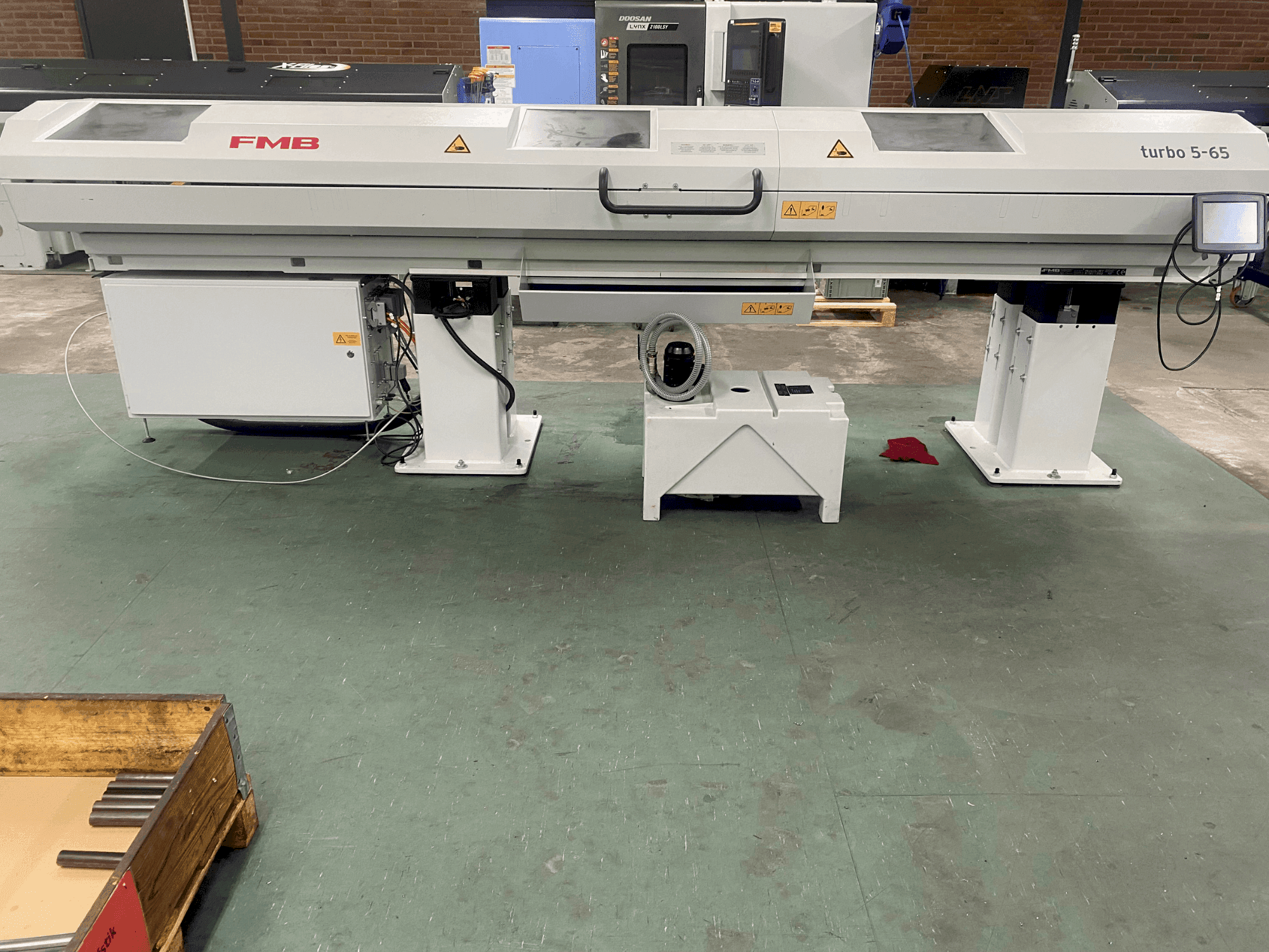 Vista frontale della macchina FMB Turbo 5-65