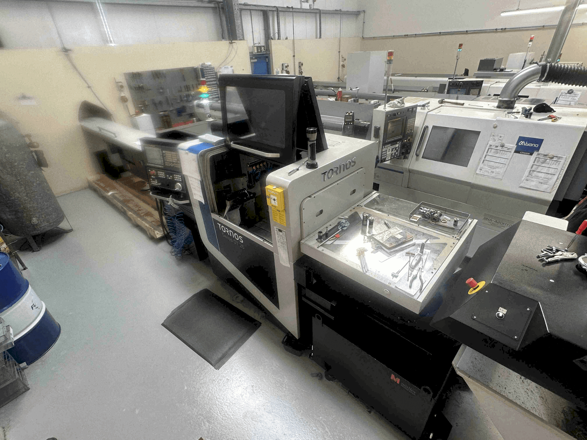 Vista frontale della macchina STAR MICRONICS Swiss DT26