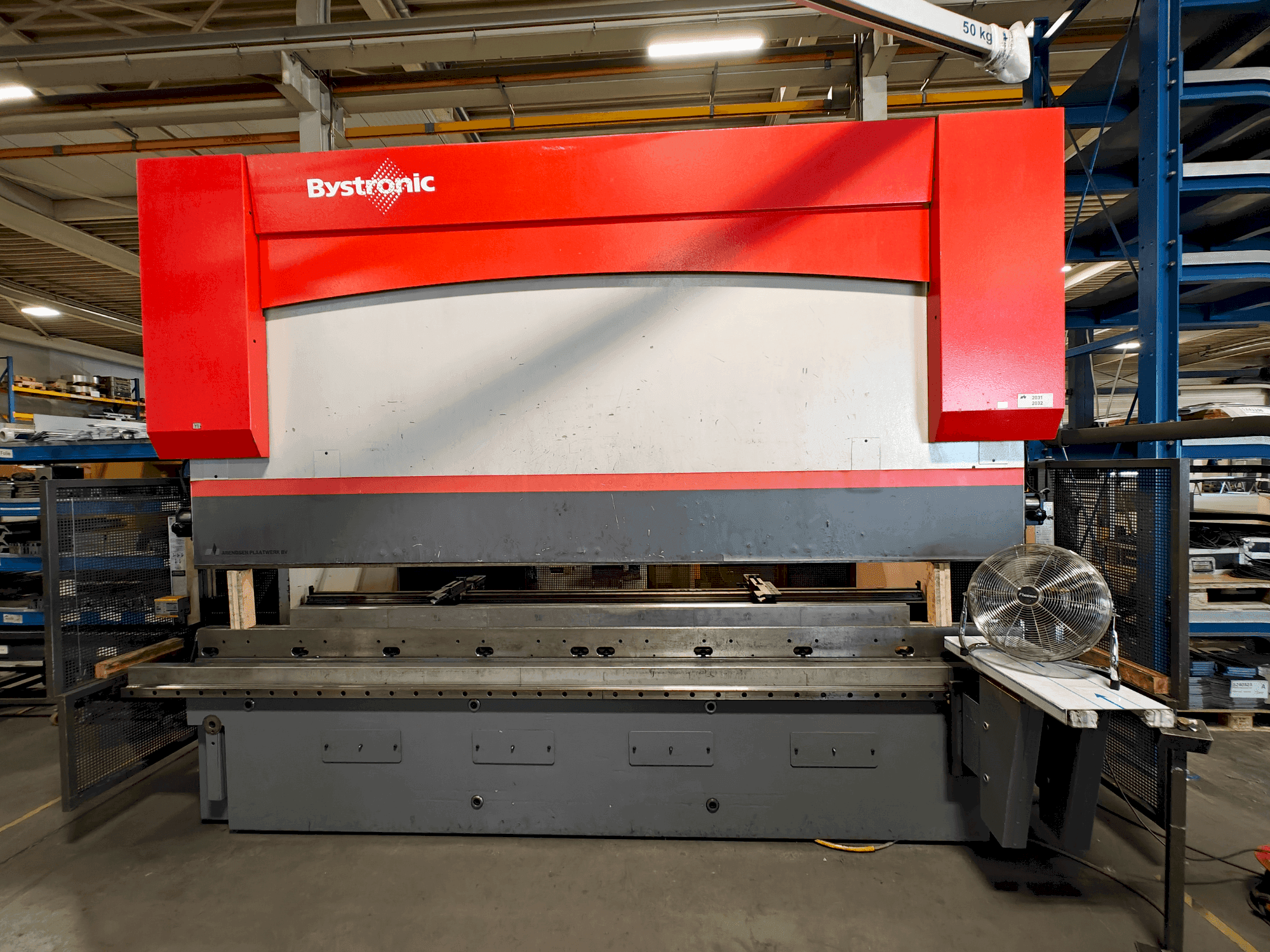 Vista frontale della macchina Bystronic PR 200x4100