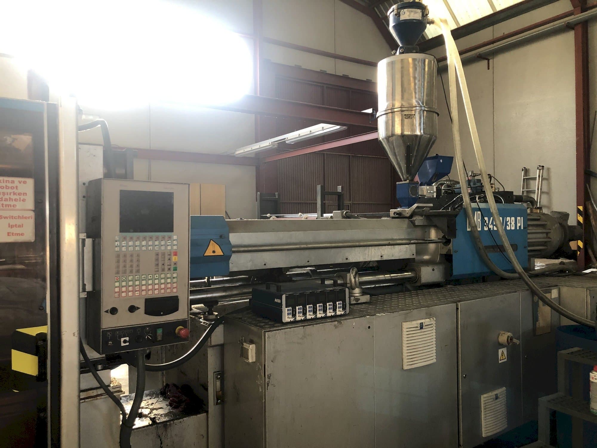 Vista frontale della macchina BMB 380/34pi