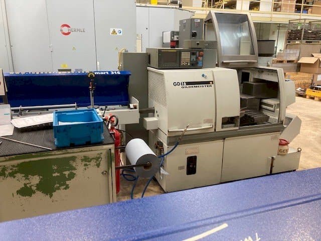 Vista frontale della macchina Gildemeister GD 16