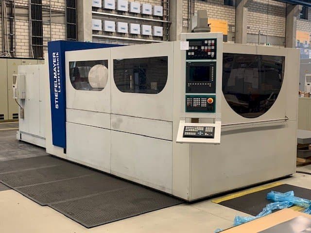 Vista frontale della macchina Stiefelmayer linear