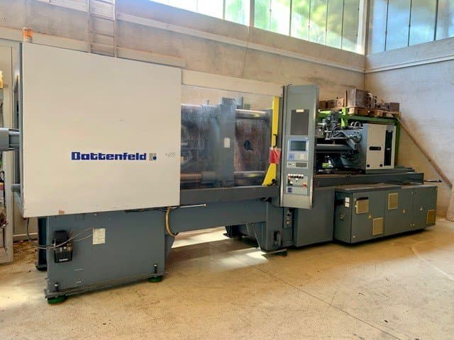 Vista laterale sinistra della macchina Battenfeld BA 3500/1900 BK