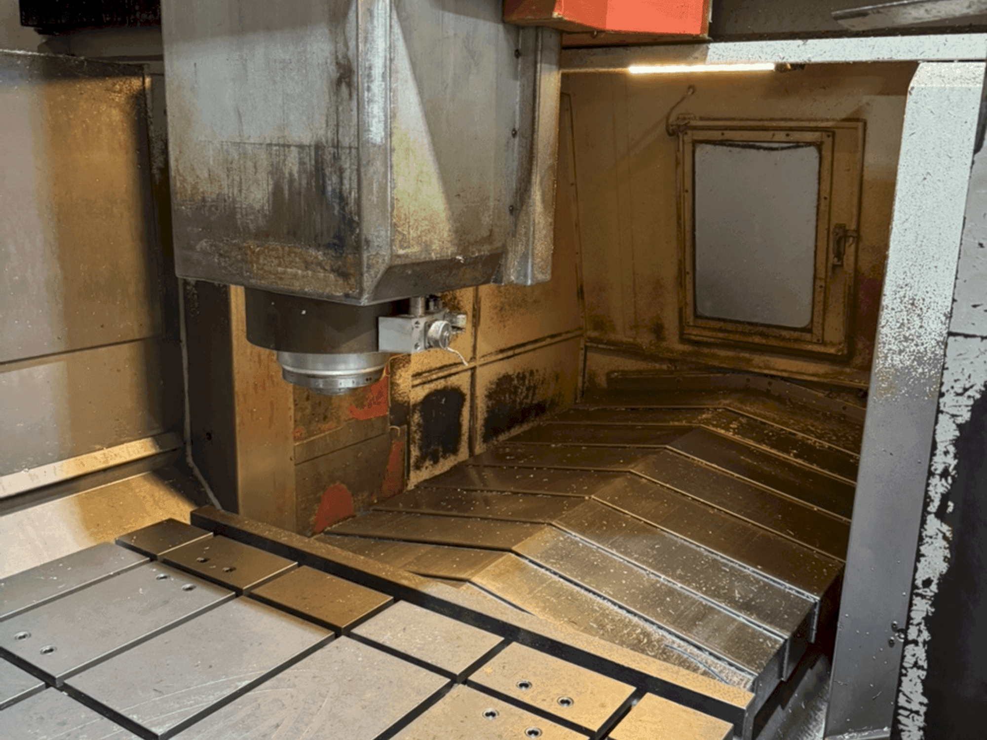 Vista frontale della macchina QUICK JET DEPO JET 1612