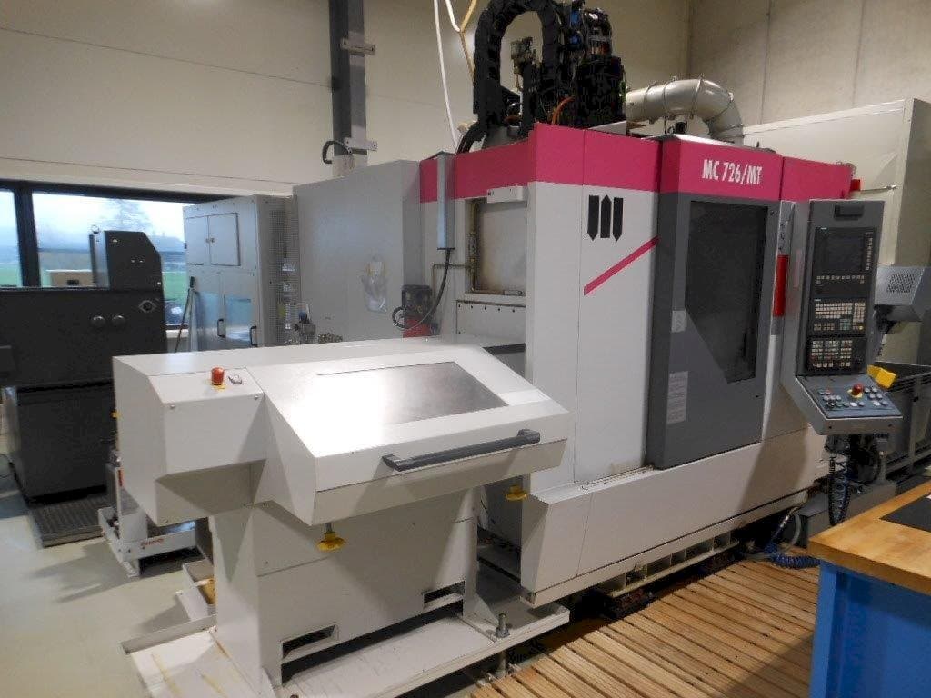 Vista frontale della macchina STAMA MC 726