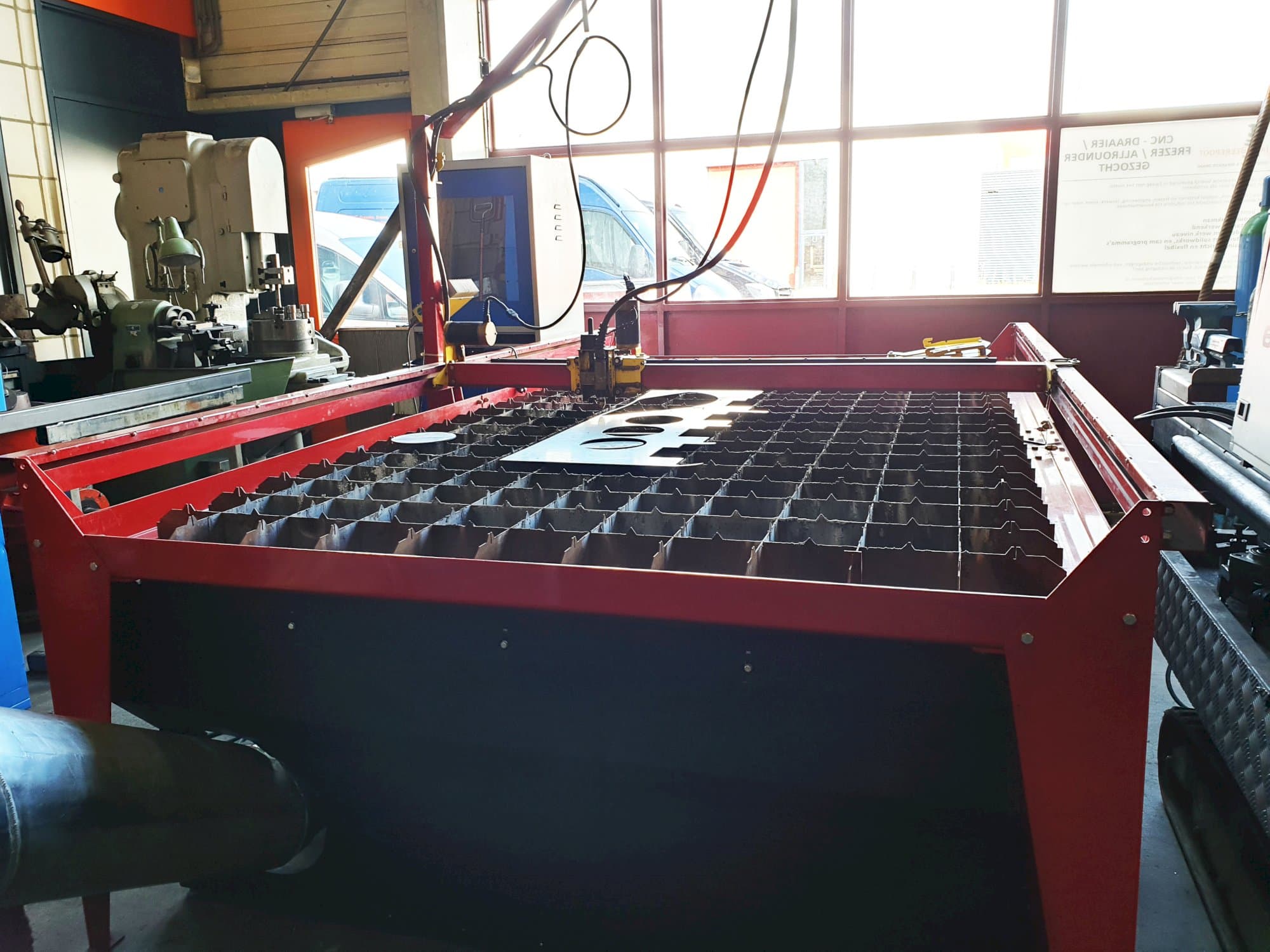 Area di lavoro della macchina Plasmacam Samson 510