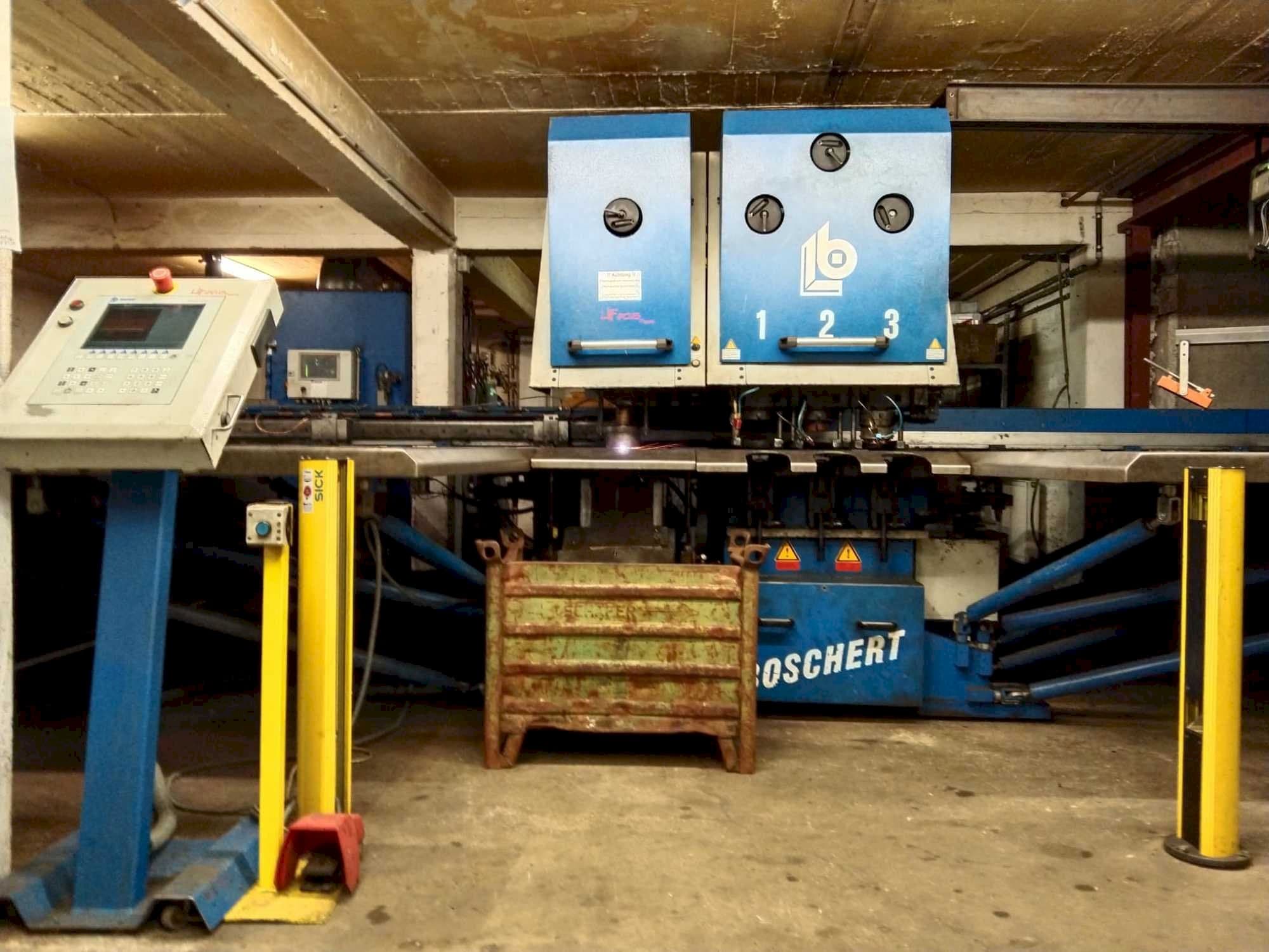 Vista frontale della macchina Boschert Tri Combicut plasma